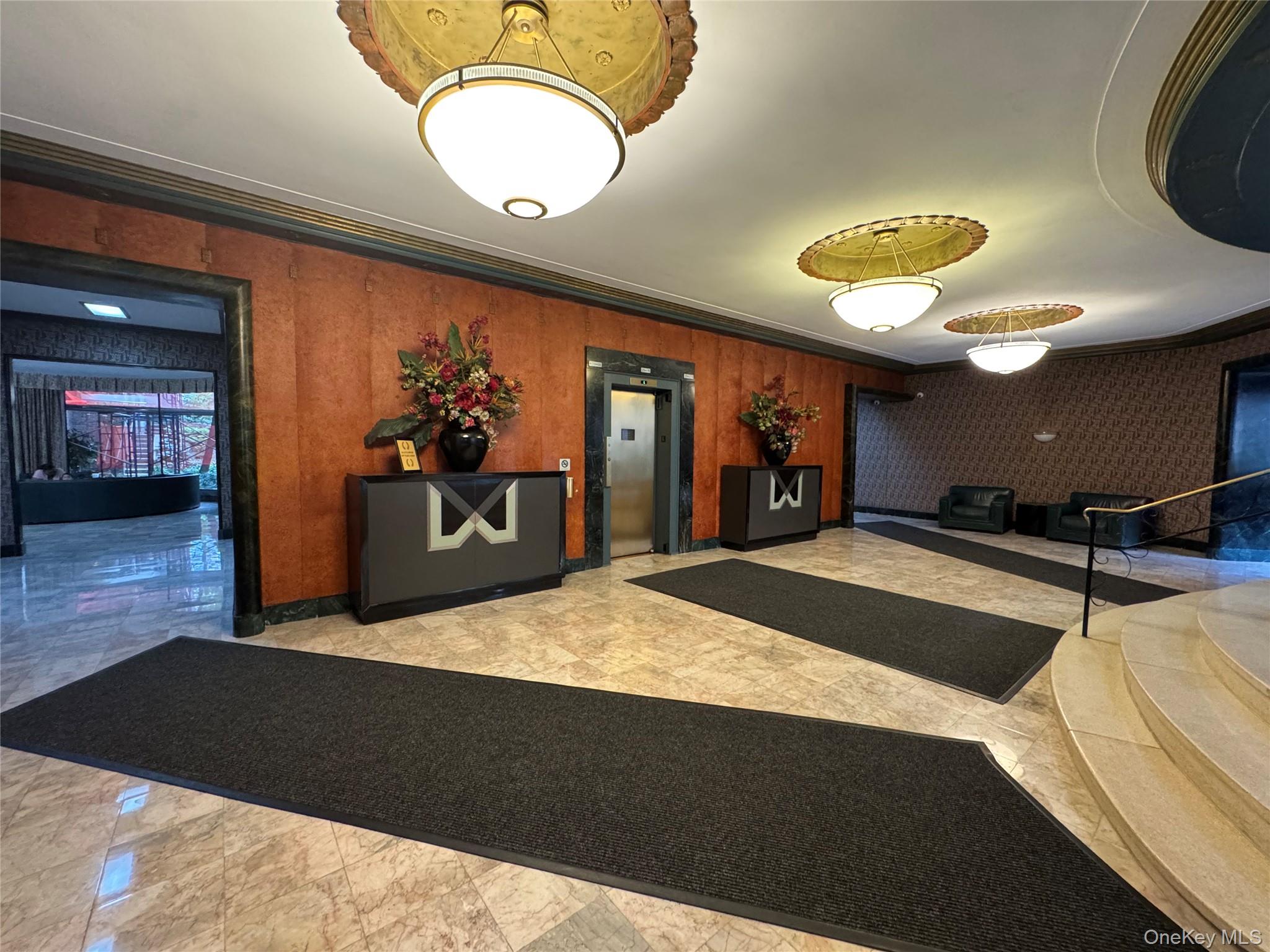 #17 photo, 69-10 yellowstone blvd, クイーンズ区 Forest Hills , NY 11375