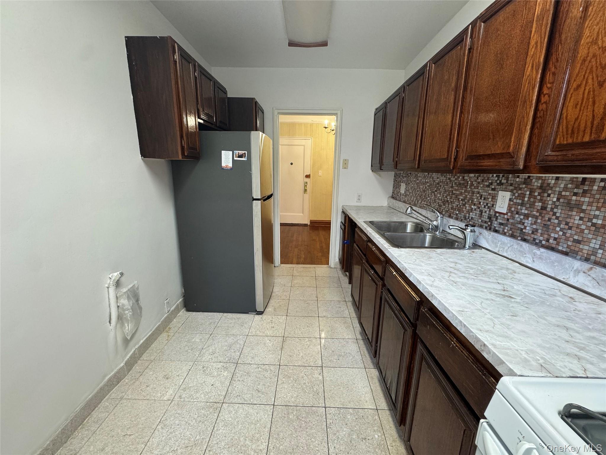 #7 photo, 69-10 yellowstone blvd, クイーンズ区 Forest Hills , NY 11375