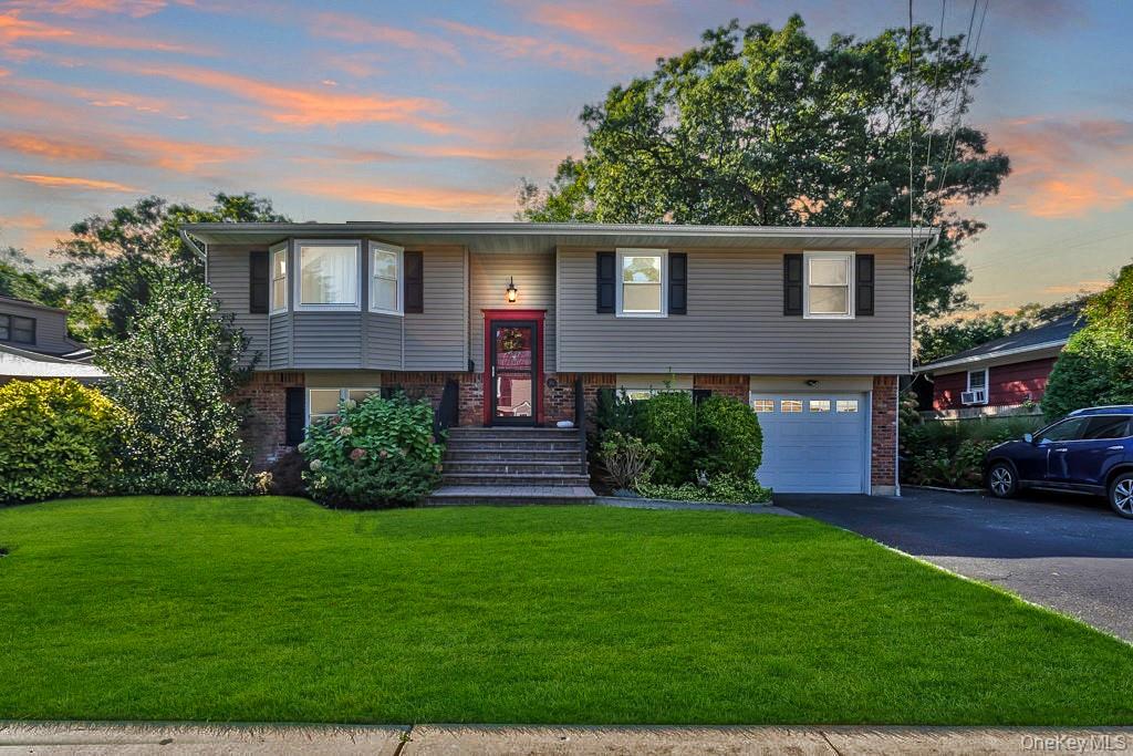 #1 photo, 262 New Hampshire Avenue, ナッソー郡 Massapequa , NY 11758