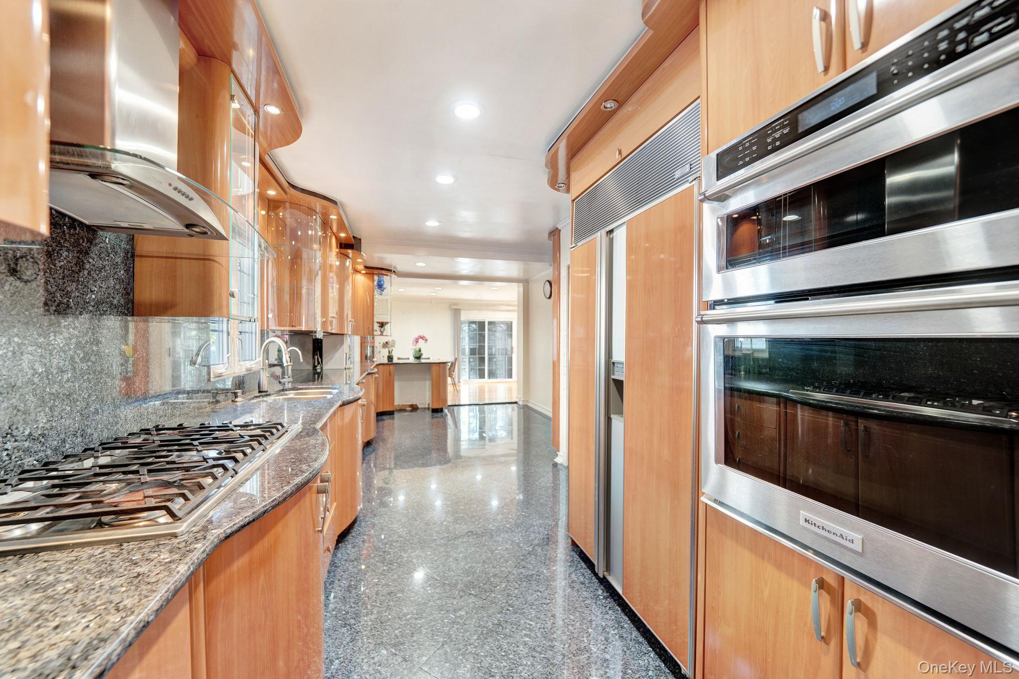 #8 photo, 73-55 194th Street, クイーンズ区 Fresh Meadows , NY 11366