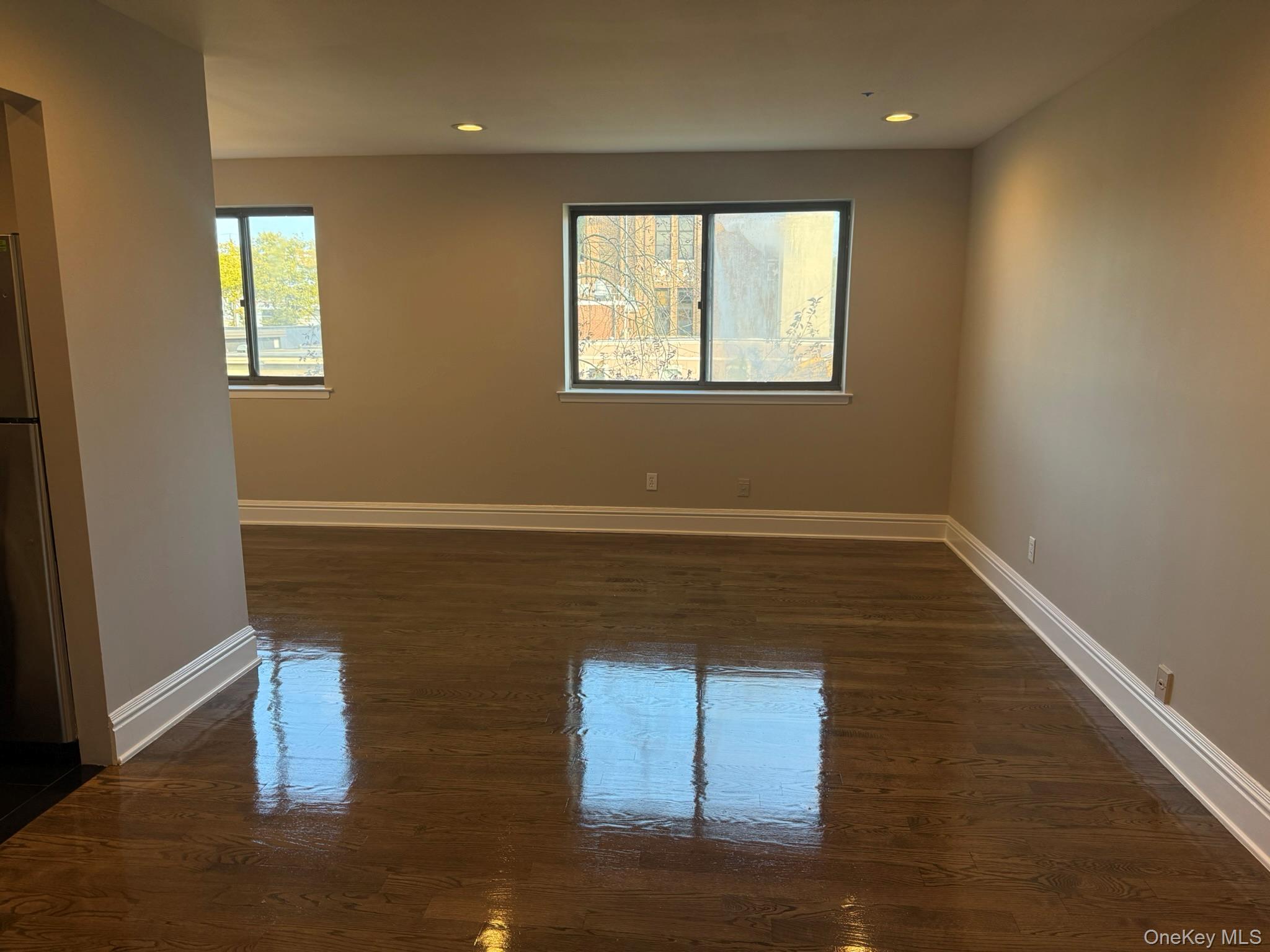 #4 photo, 140 McGlynn Place, Cedarhurst , NY 11516