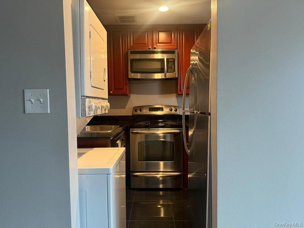 #8 photo, 140 McGlynn Place, Cedarhurst , NY 11516