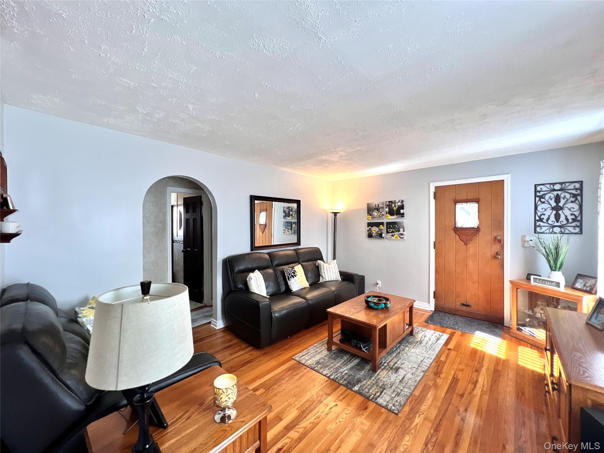 #9 photo, 86-14 251st Street, Bellerose , NY 11426