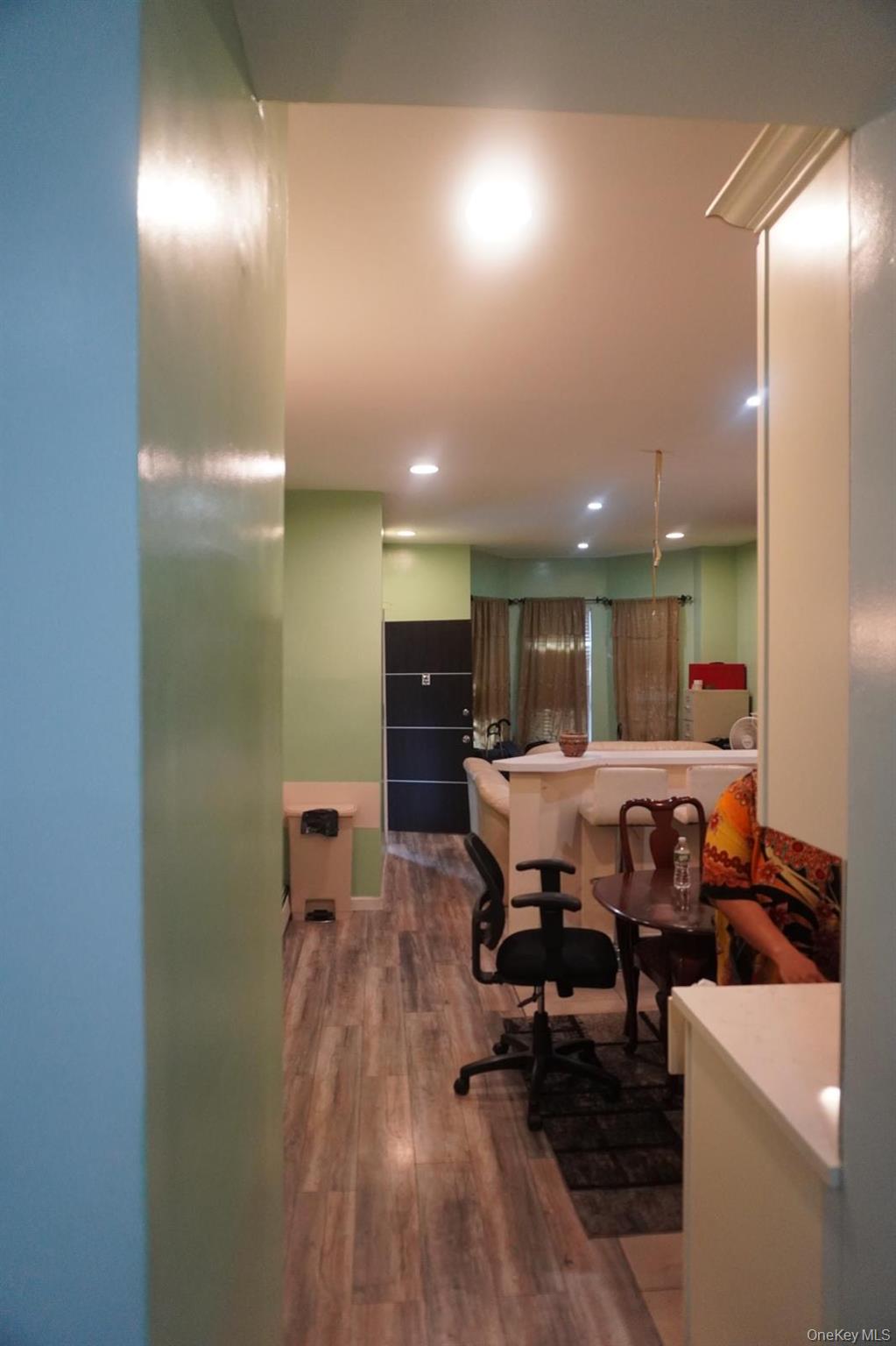 #5 photo, 1386 Clinton Avenue, ブロンクス区 Bronx , NY 10456