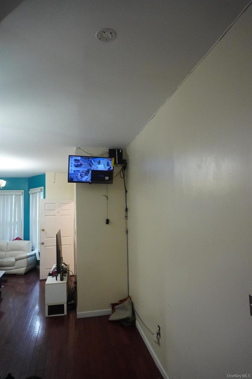 #3 photo, 1384 Clinton Avenue, ブロンクス区 Bronx , NY 10456