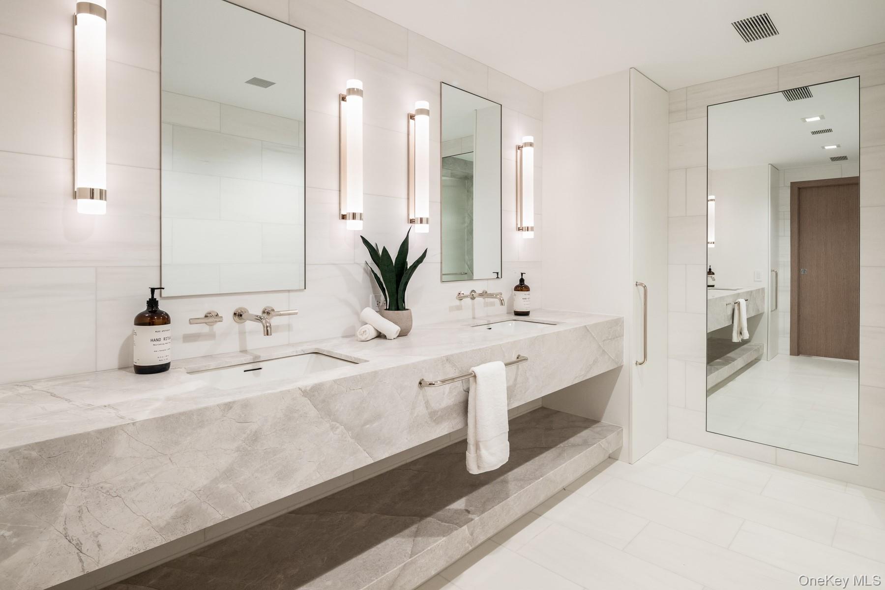 #14 photo, 636 Steamboat Road, Greenwich , NY 06830