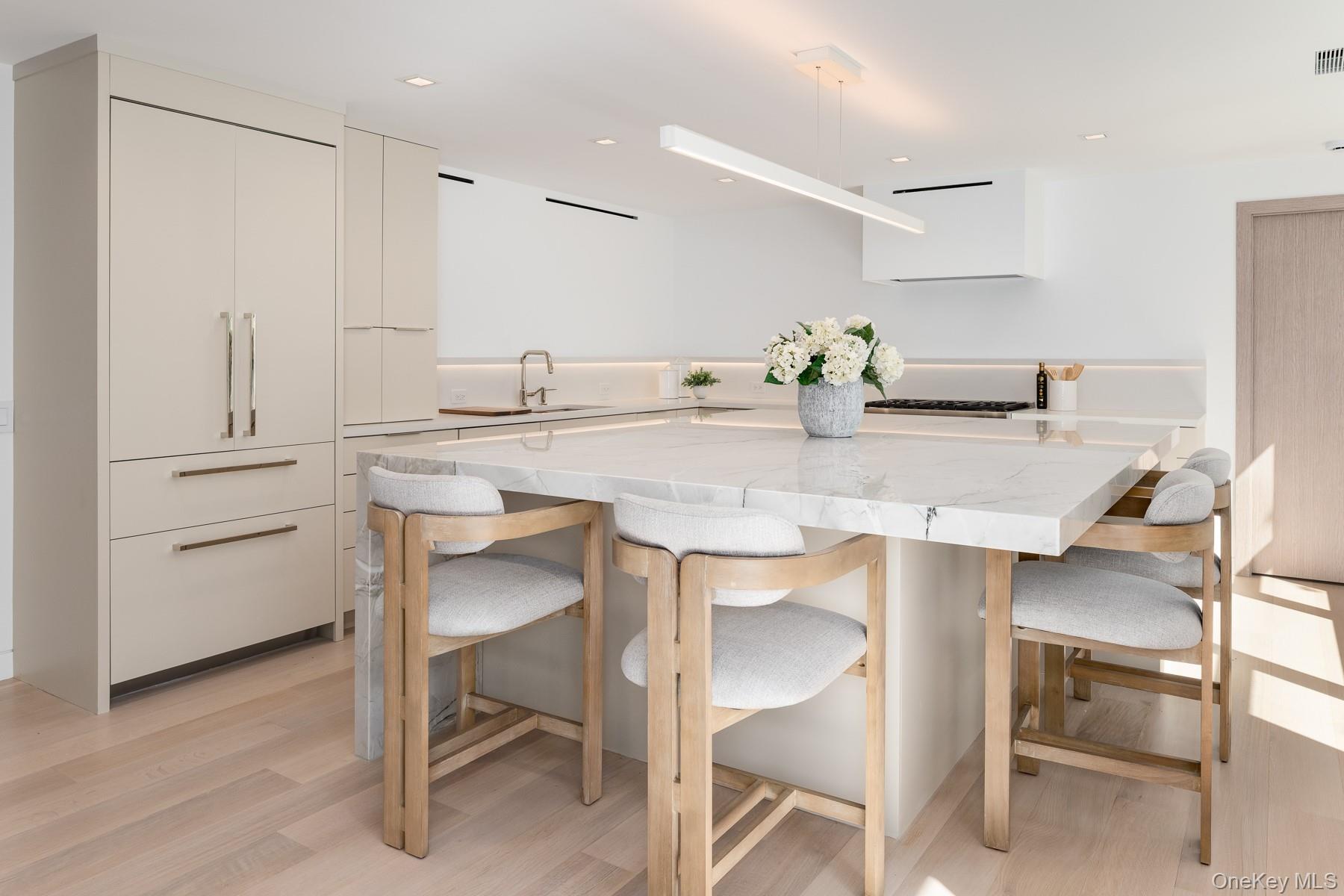 #15 photo, 636 Steamboat Road, Greenwich , NY 06830