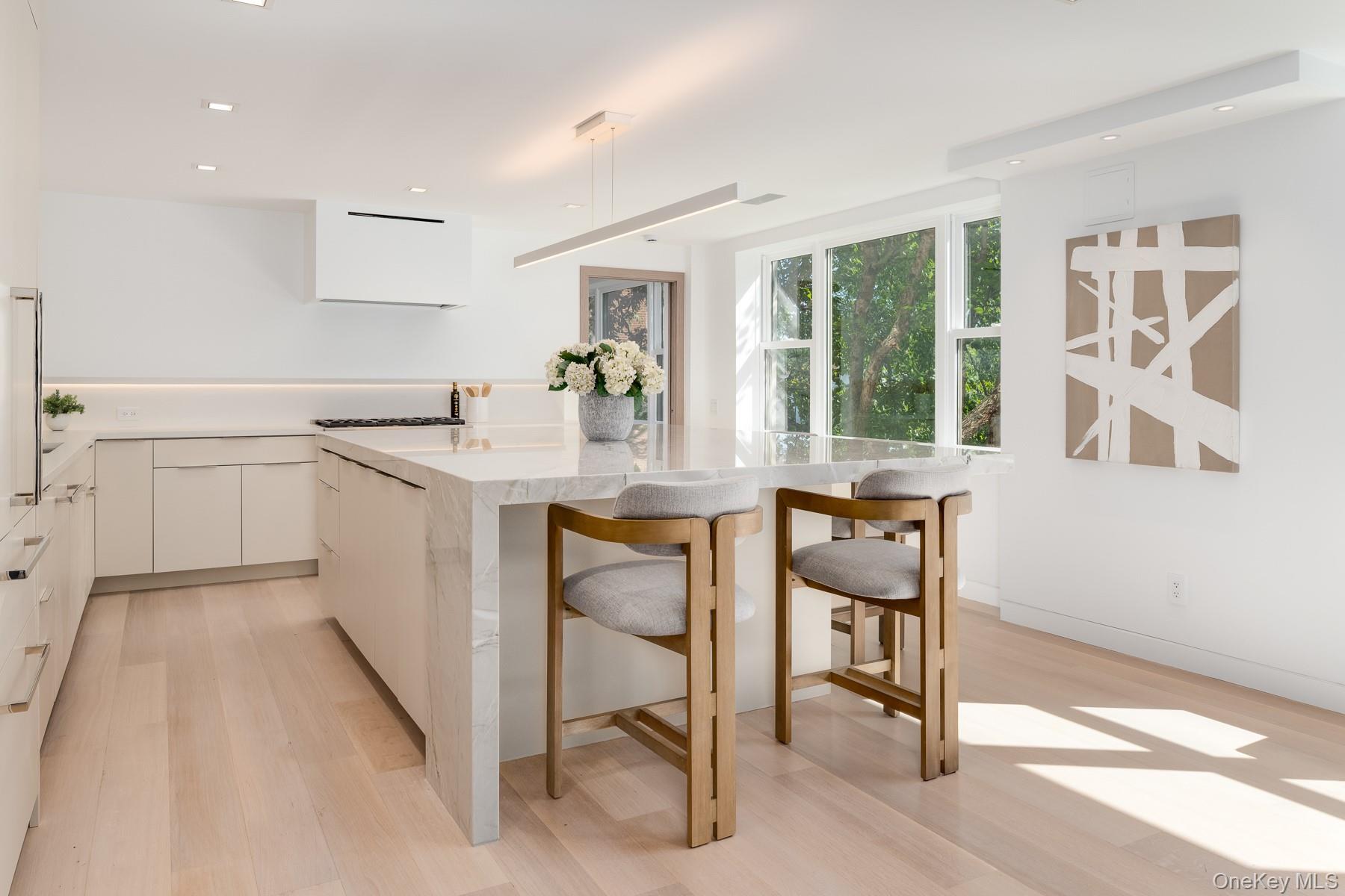 #16 photo, 636 Steamboat Road, Greenwich , NY 06830