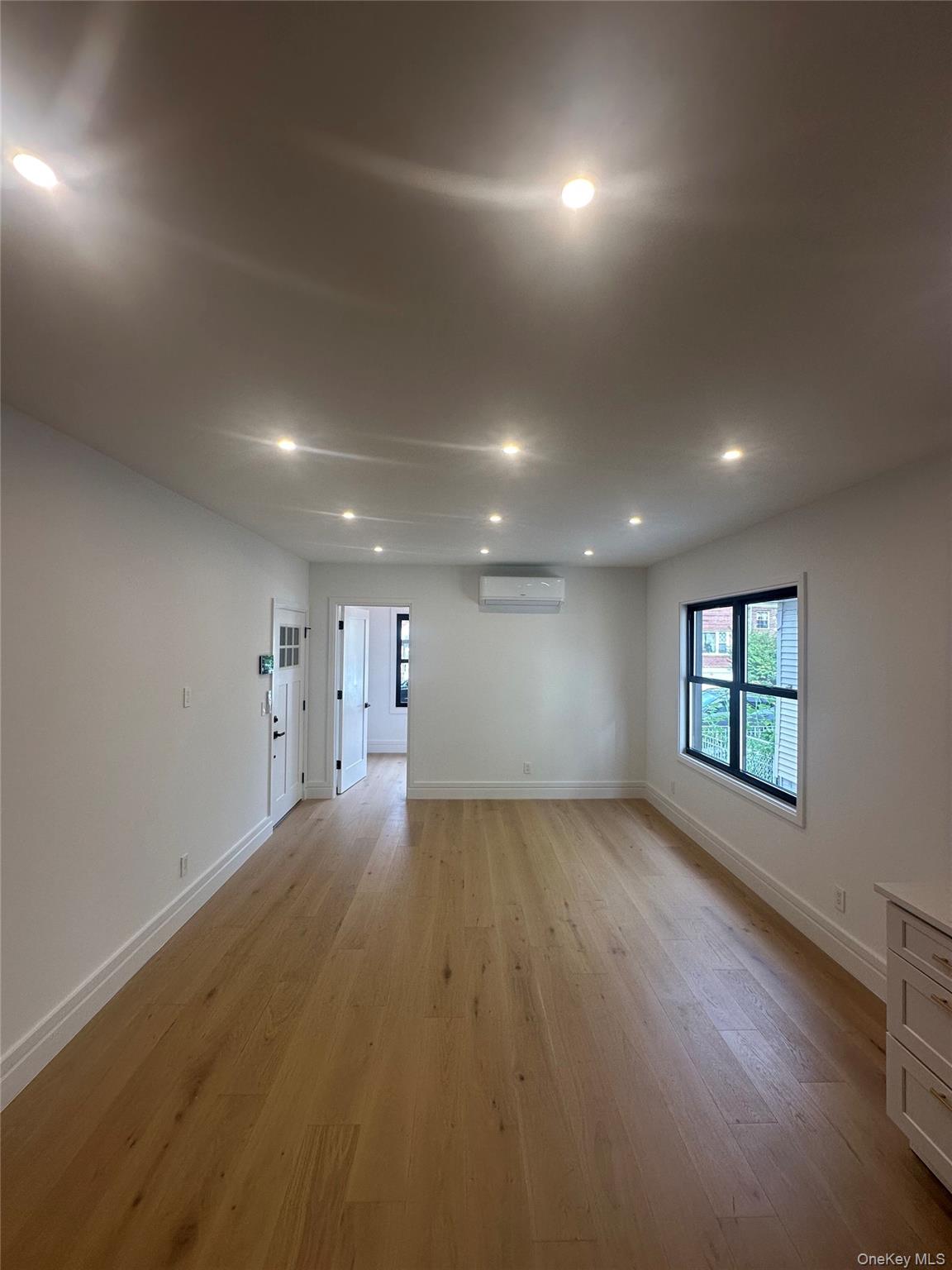 #5 photo, 1725 Hone Avenue, ブロンクス区 Bronx , NY 10461