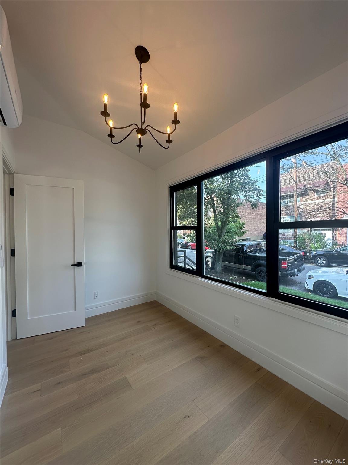 #8 photo, 1725 Hone Avenue, ブロンクス区 Bronx , NY 10461