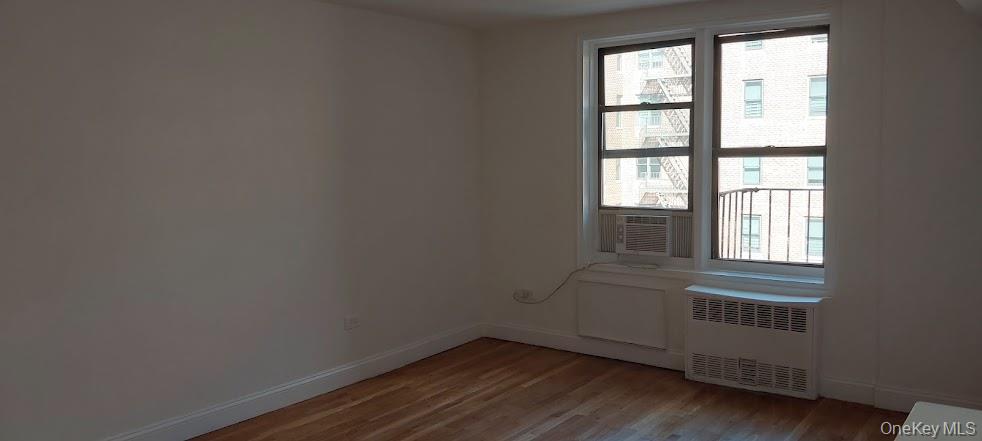 #14 photo, 2165 Matthews Avenue Matthews, ブロンクス区 Bronx , NY 12462