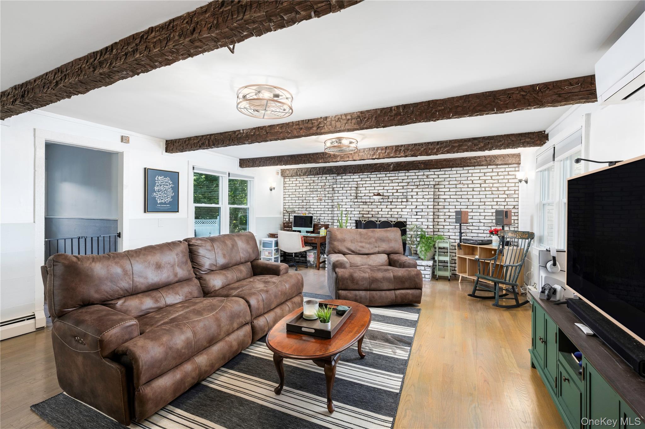 #9 photo, 19 Gleason Boulevard, Pleasant Valley , NY 12569