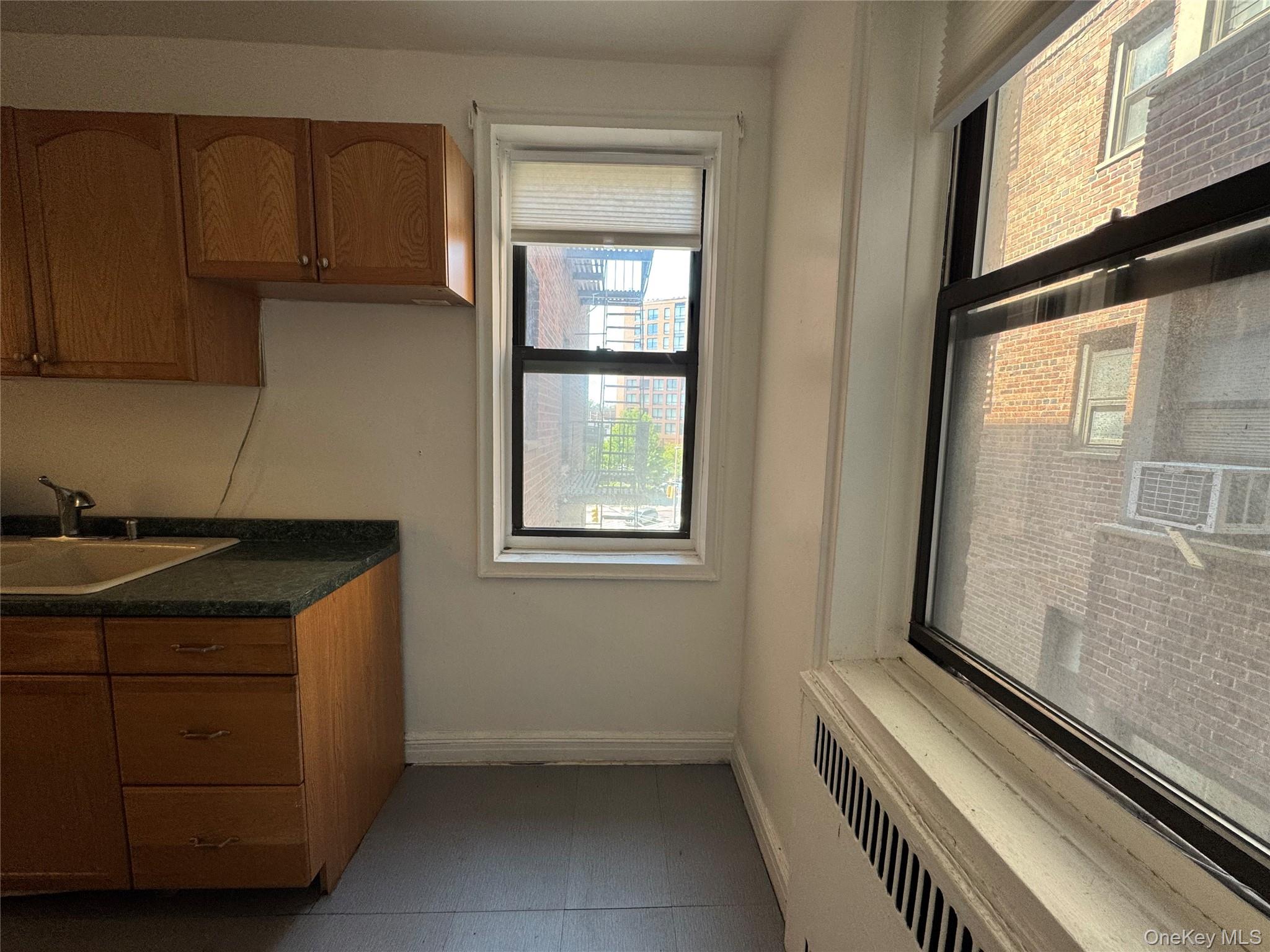 #8 photo, 69-40 yellowstone blvd, クイーンズ区 Forest Hills , NY 11375