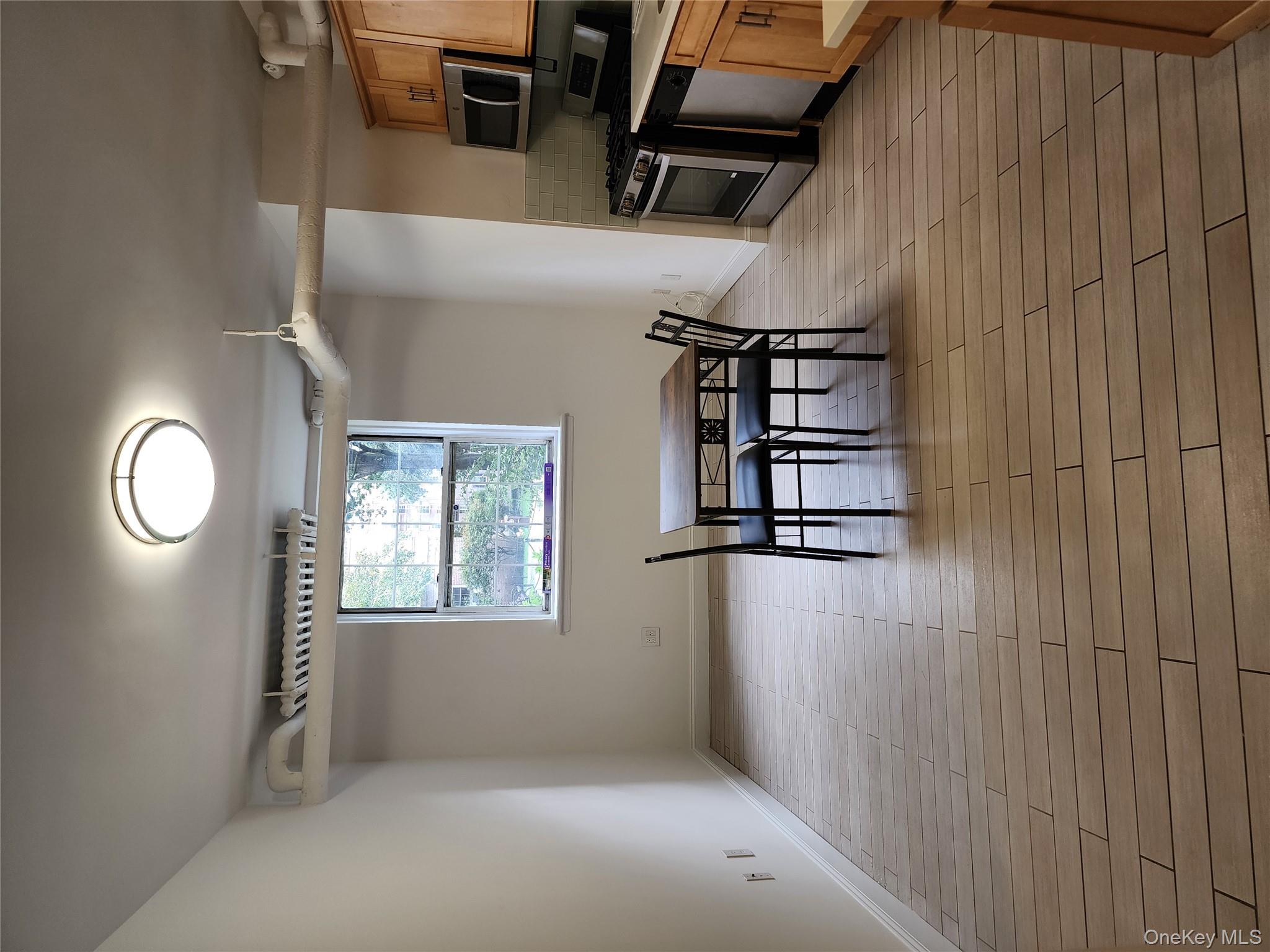 #14 photo, 30-47 Hobart Street, クイーンズ区 Woodside , NY 11377