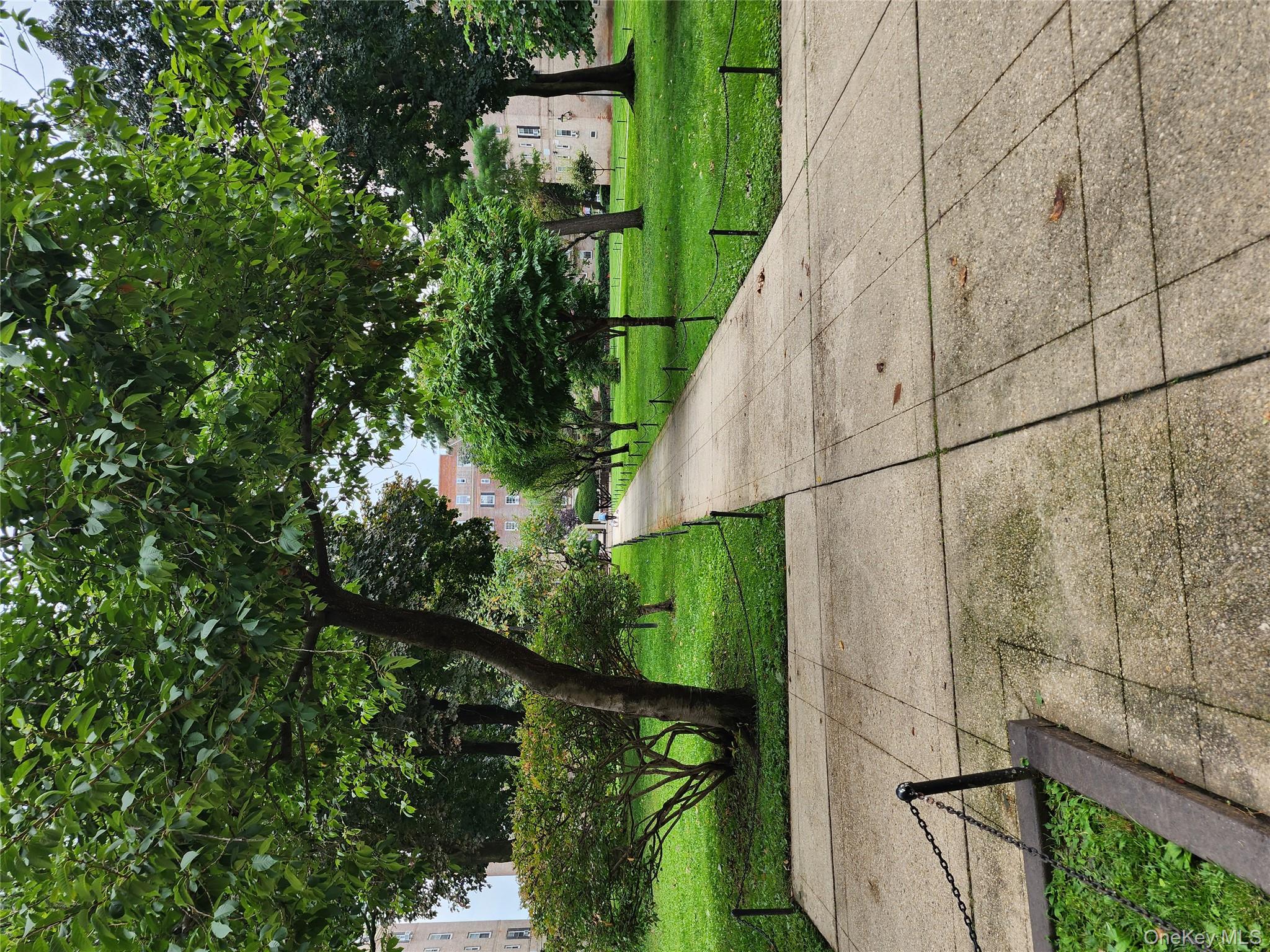 #3 photo, 30-47 Hobart Street, クイーンズ区 Woodside , NY 11377