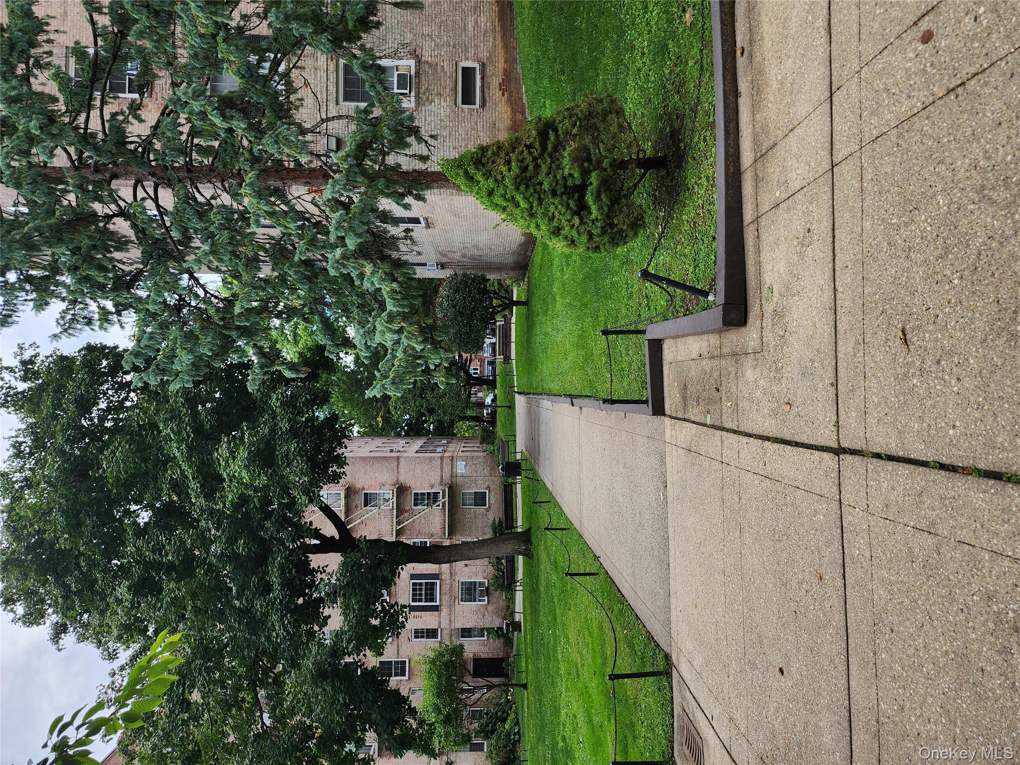 #5 photo, 30-47 Hobart Street, クイーンズ区 Woodside , NY 11377