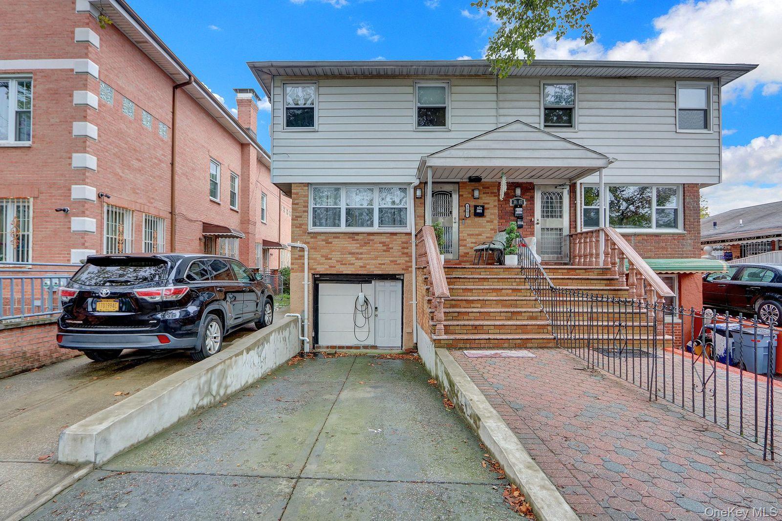 #1 photo, 3005 72nd Street, クイーンズ区 East Elmhurst , NY 11370