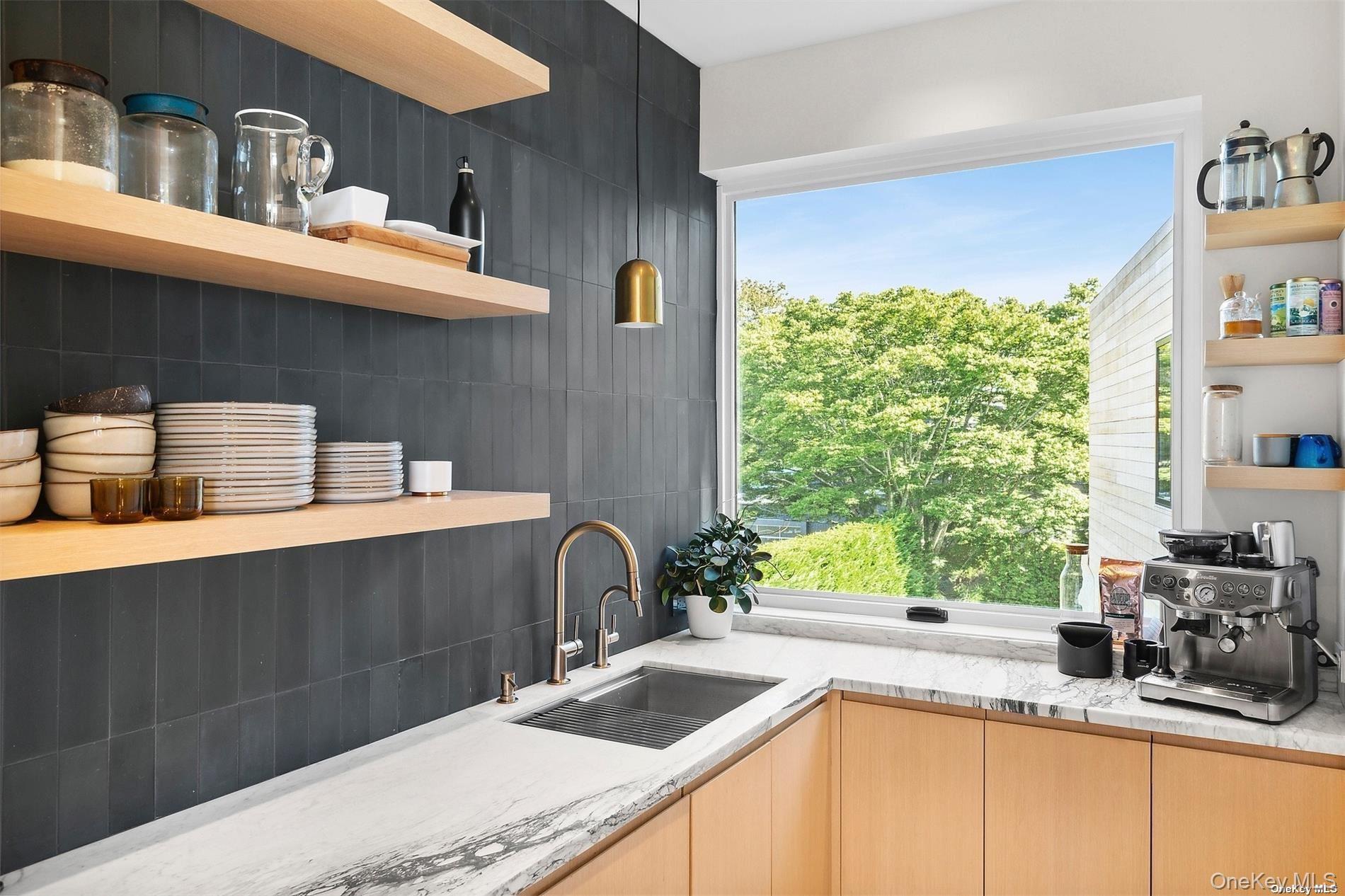 #7 photo, 42 Library Avenue, サフォーク郡 Westhampton Beach , NY 11978