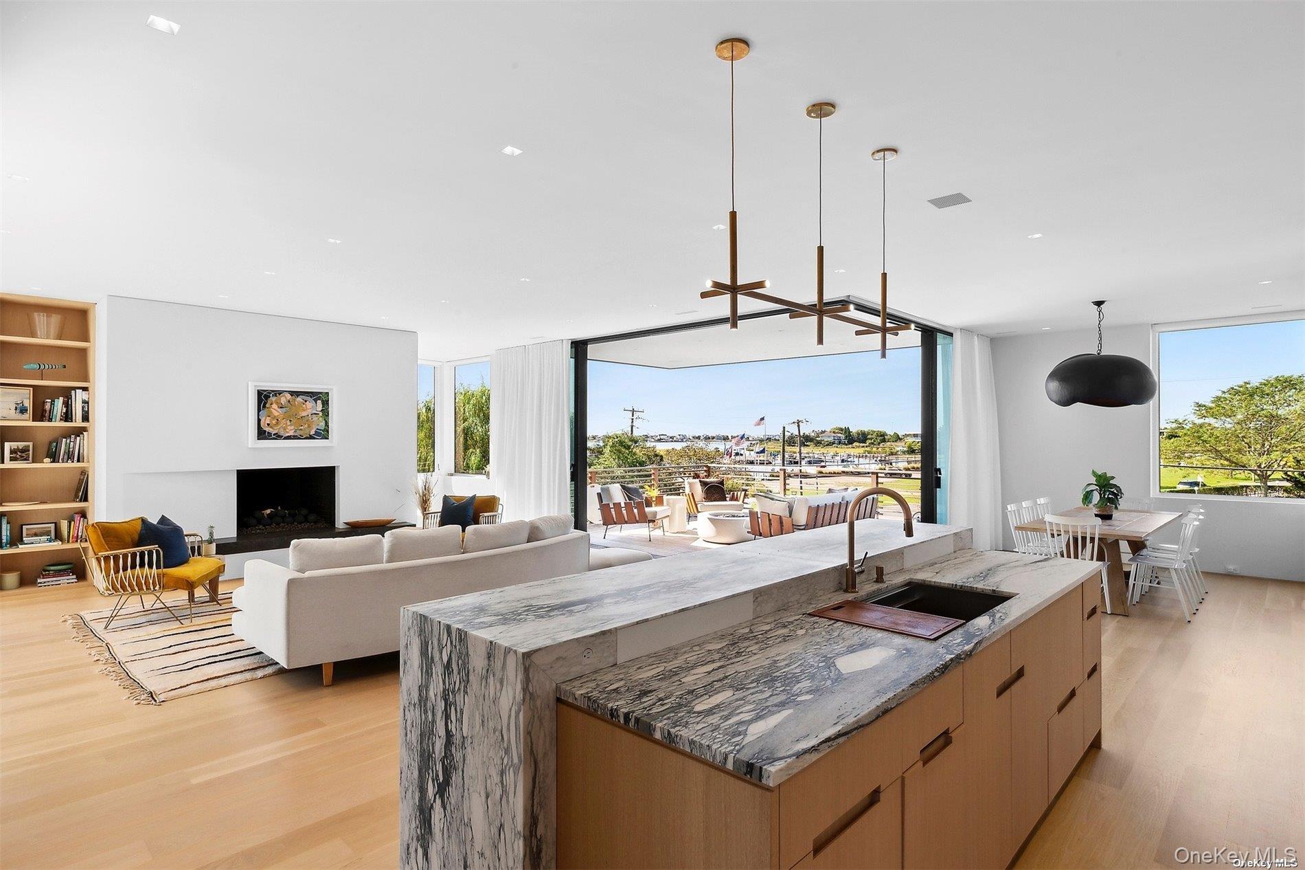 #8 photo, 42 Library Avenue, サフォーク郡 Westhampton Beach , NY 11978