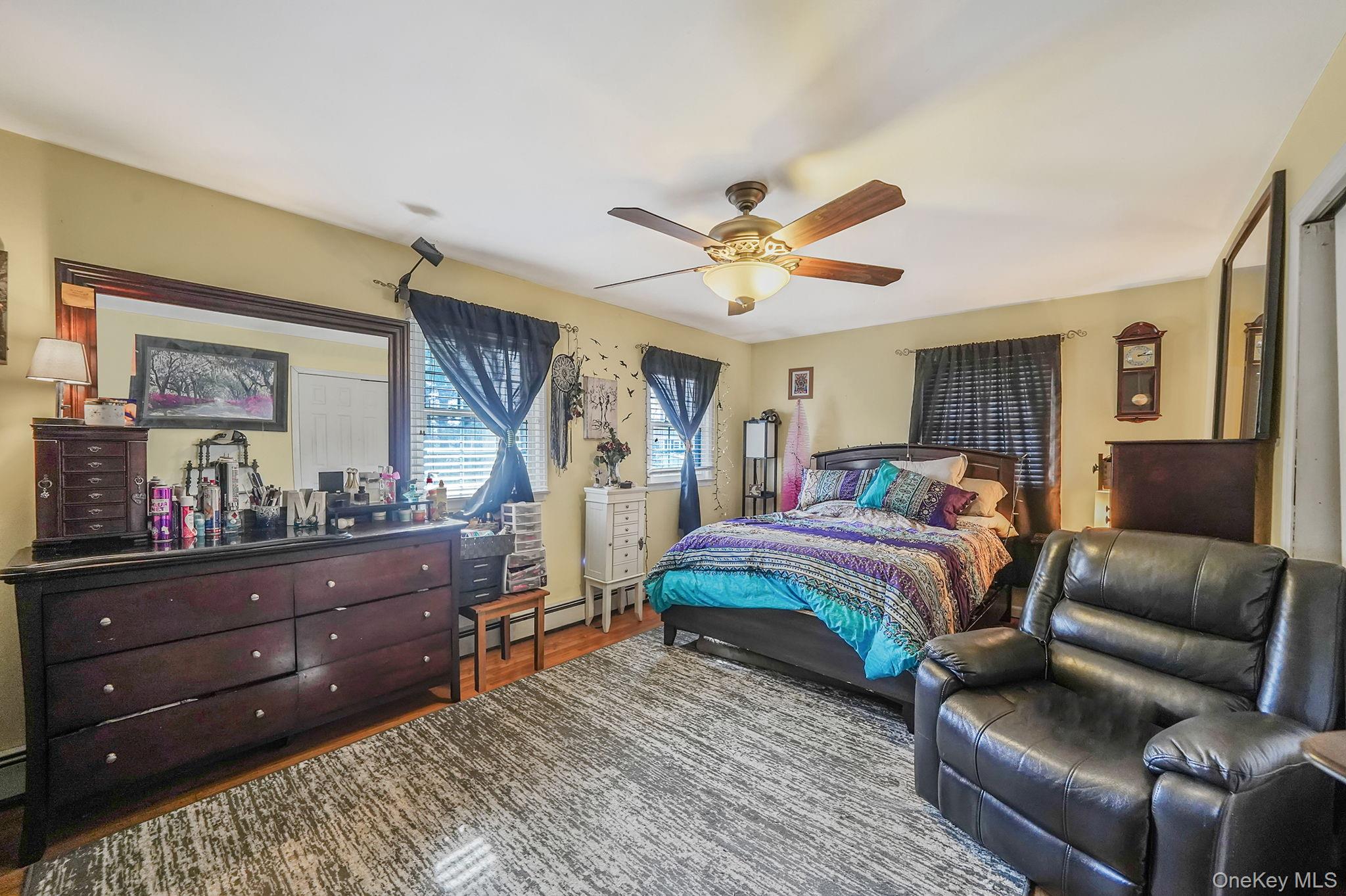 #8 photo, 33 High Street, サフォーク郡 Lake Ronkonkoma , NY 11779