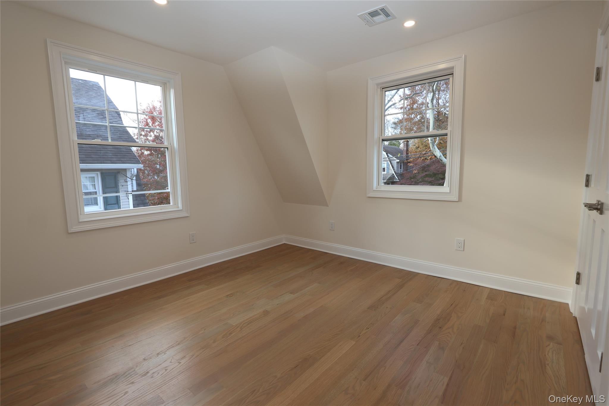 #16 photo, 78 Ontario Road, Floral Park , NY 11001