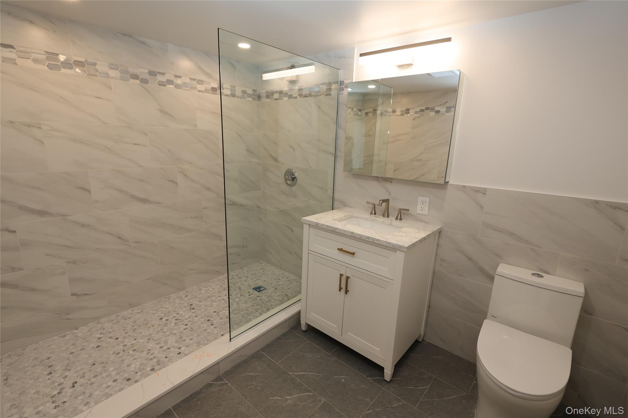 #20 photo, 78 Ontario Road, Floral Park , NY 11001