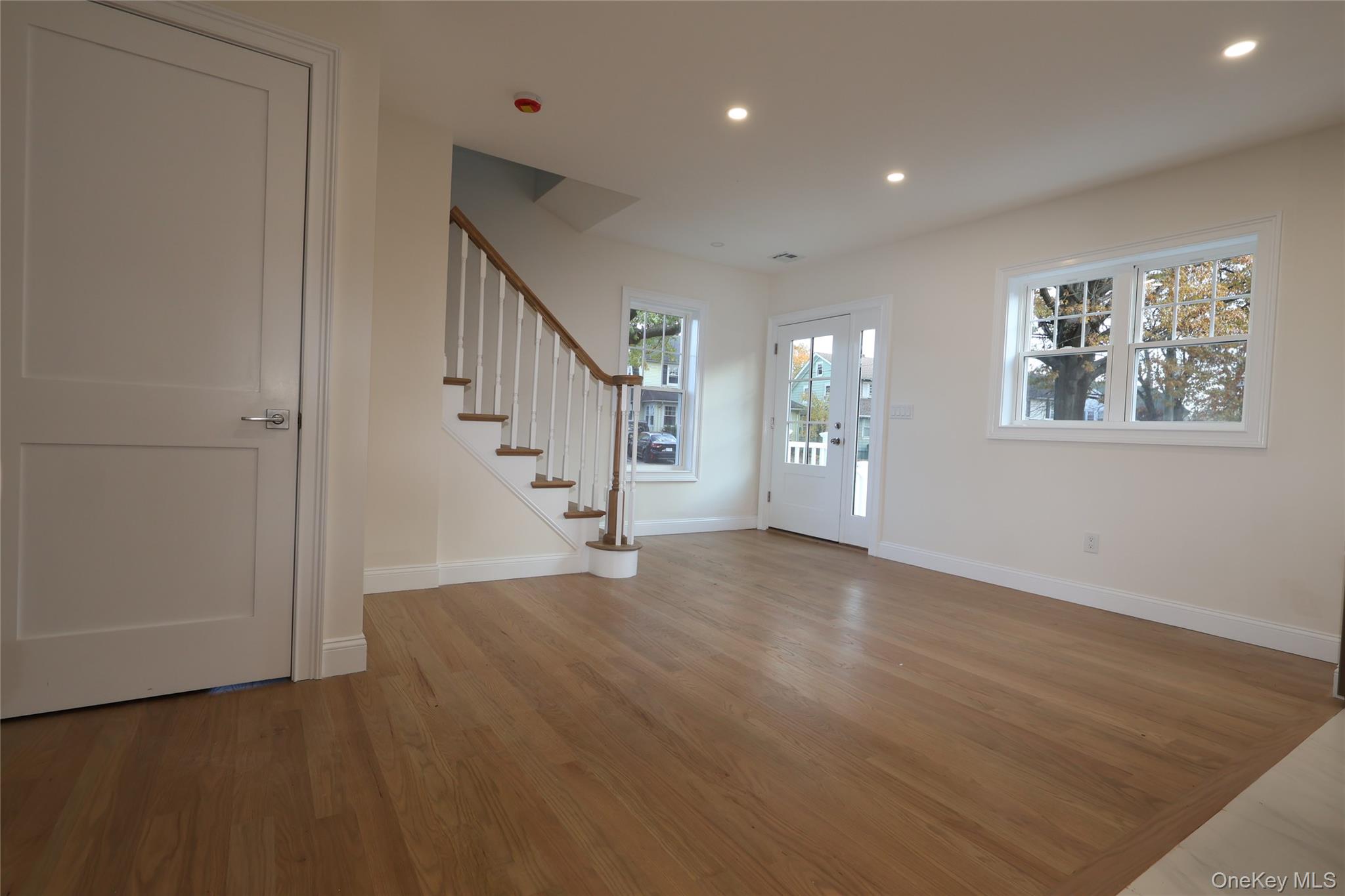 #8 photo, 78 Ontario Road, Floral Park , NY 11001