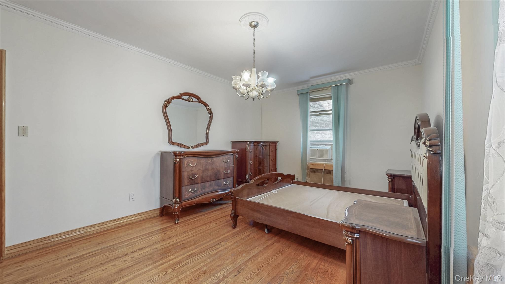 #13 photo, 65-41 Booth Street, クイーンズ区 Rego Park , NY 11374