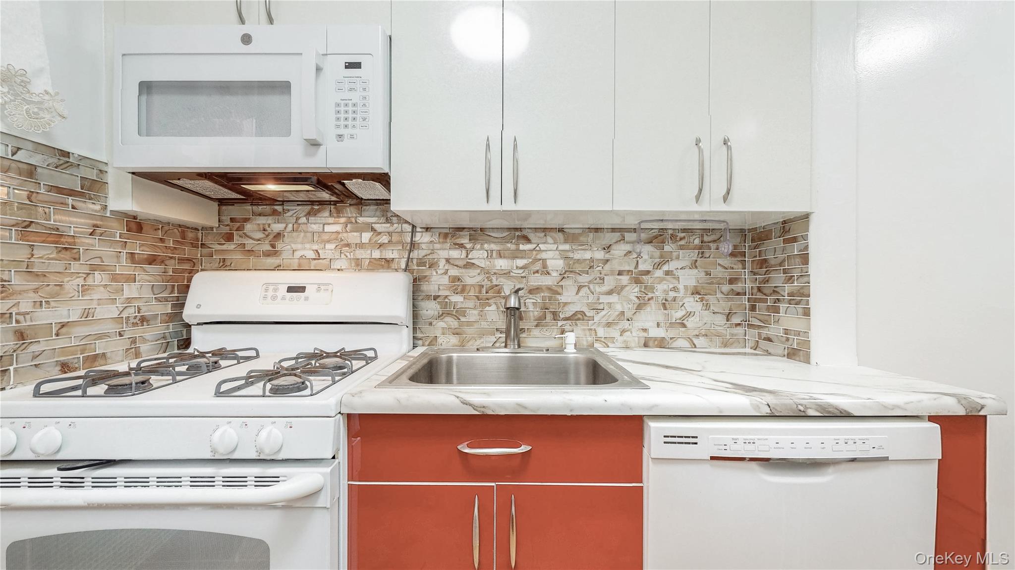 #6 photo, 65-41 Booth Street, クイーンズ区 Rego Park , NY 11374