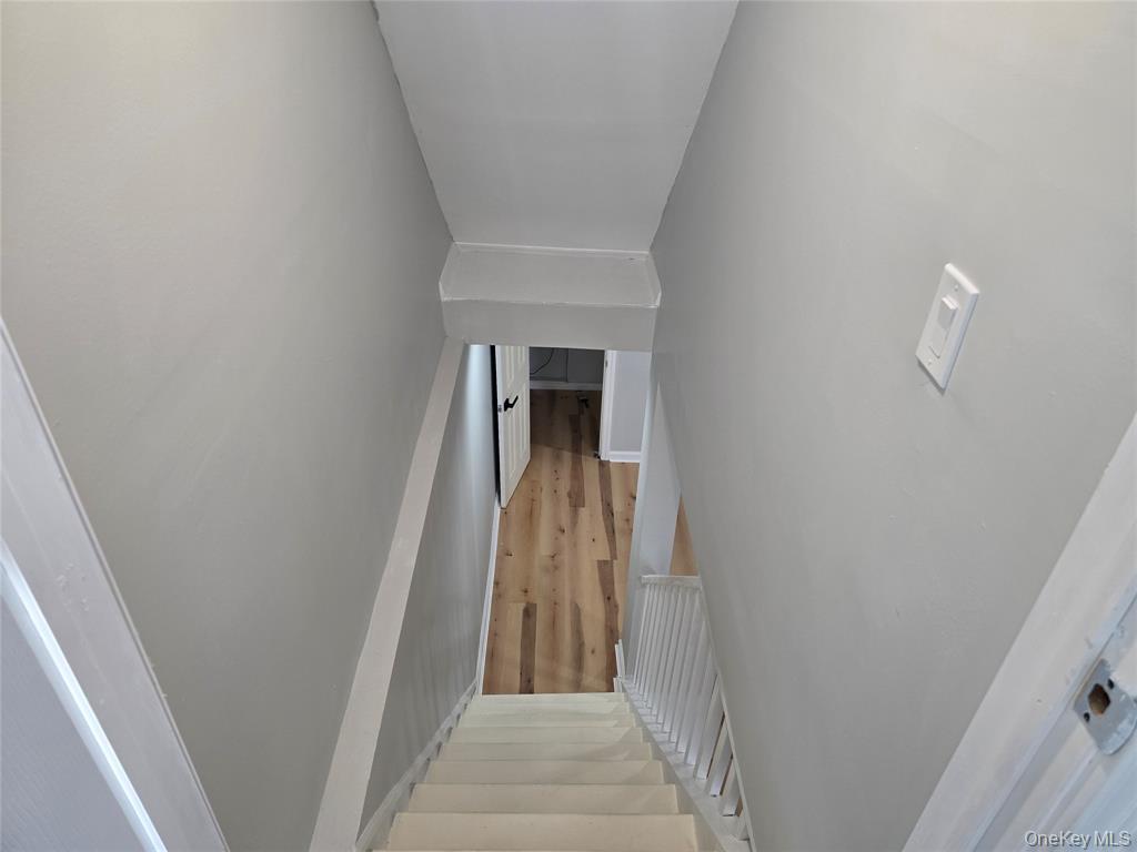 #11 photo, 27 E Neck Court, サフォーク郡 West Babylon , NY 11704