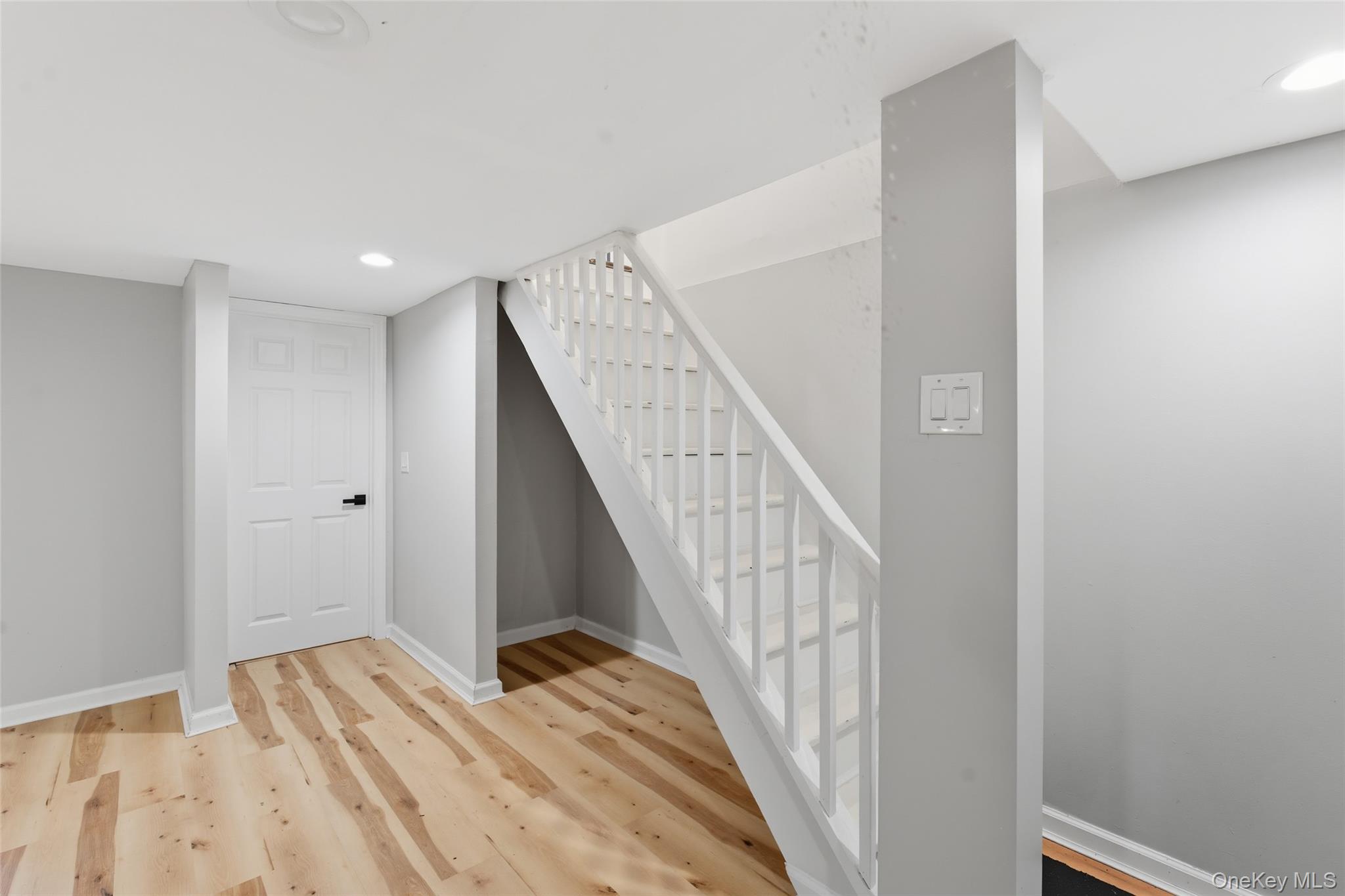 #17 photo, 27 E Neck Court, サフォーク郡 West Babylon , NY 11704