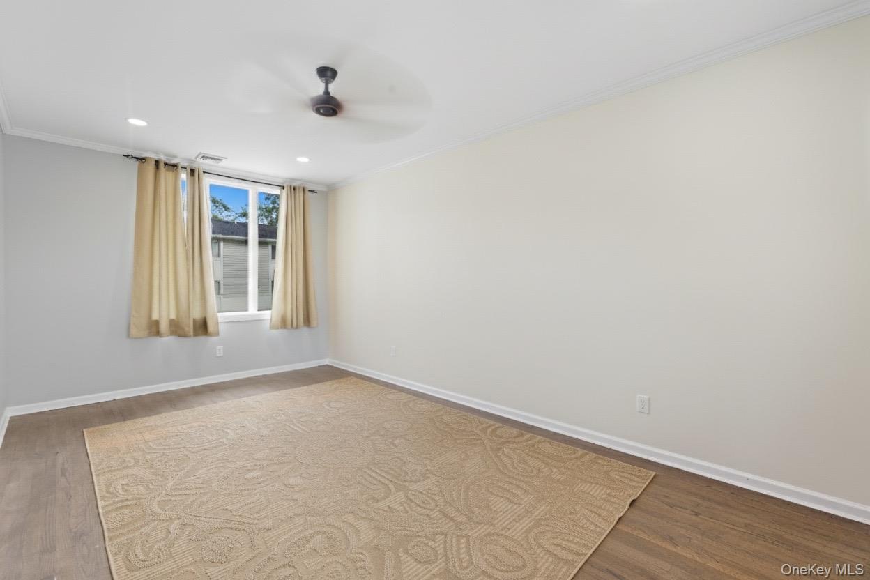 #9 photo, 27 E Neck Court, サフォーク郡 West Babylon , NY 11704