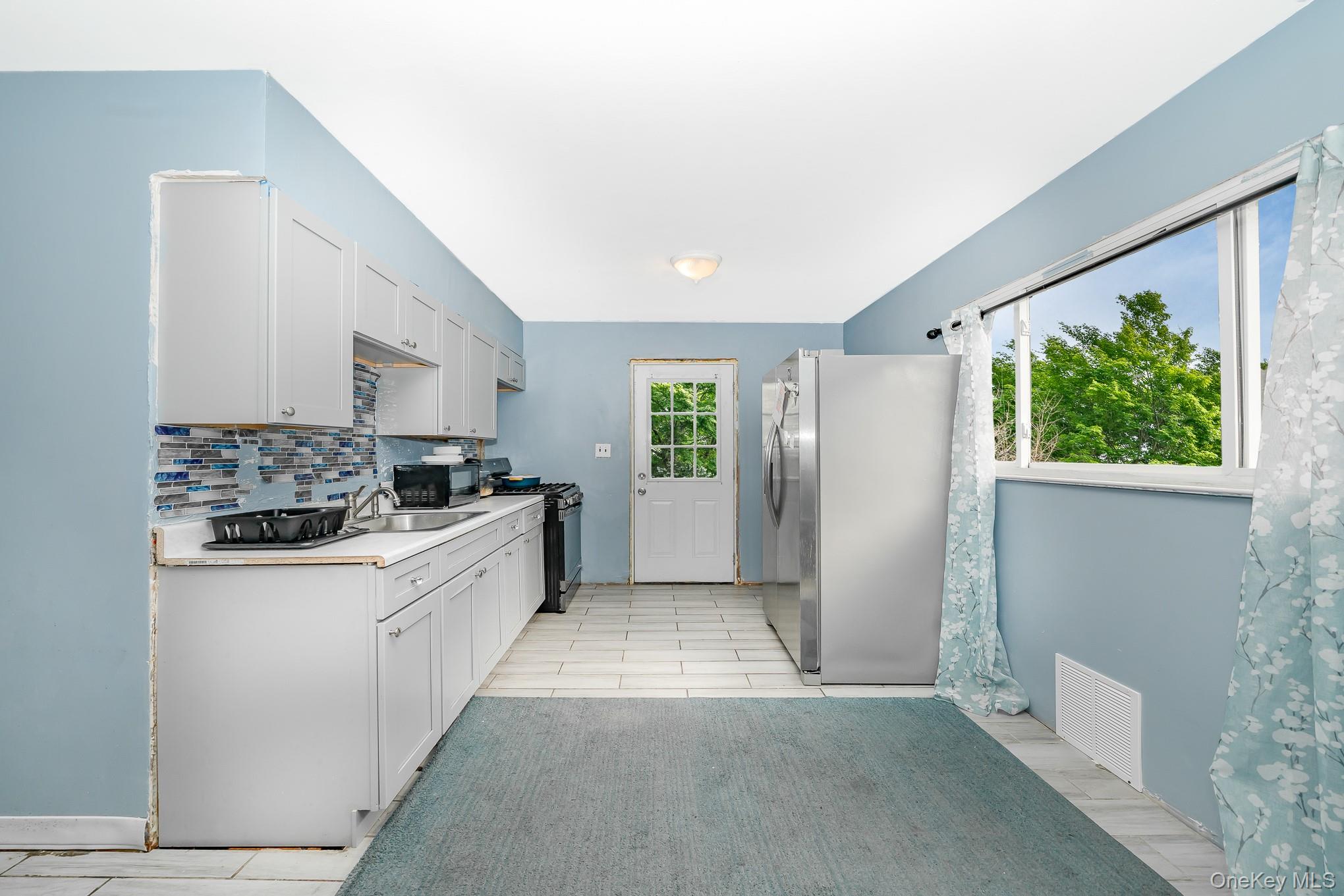 #12 photo, 1038 Manor Lane, サフォーク郡 Bay Shore , NY 11706