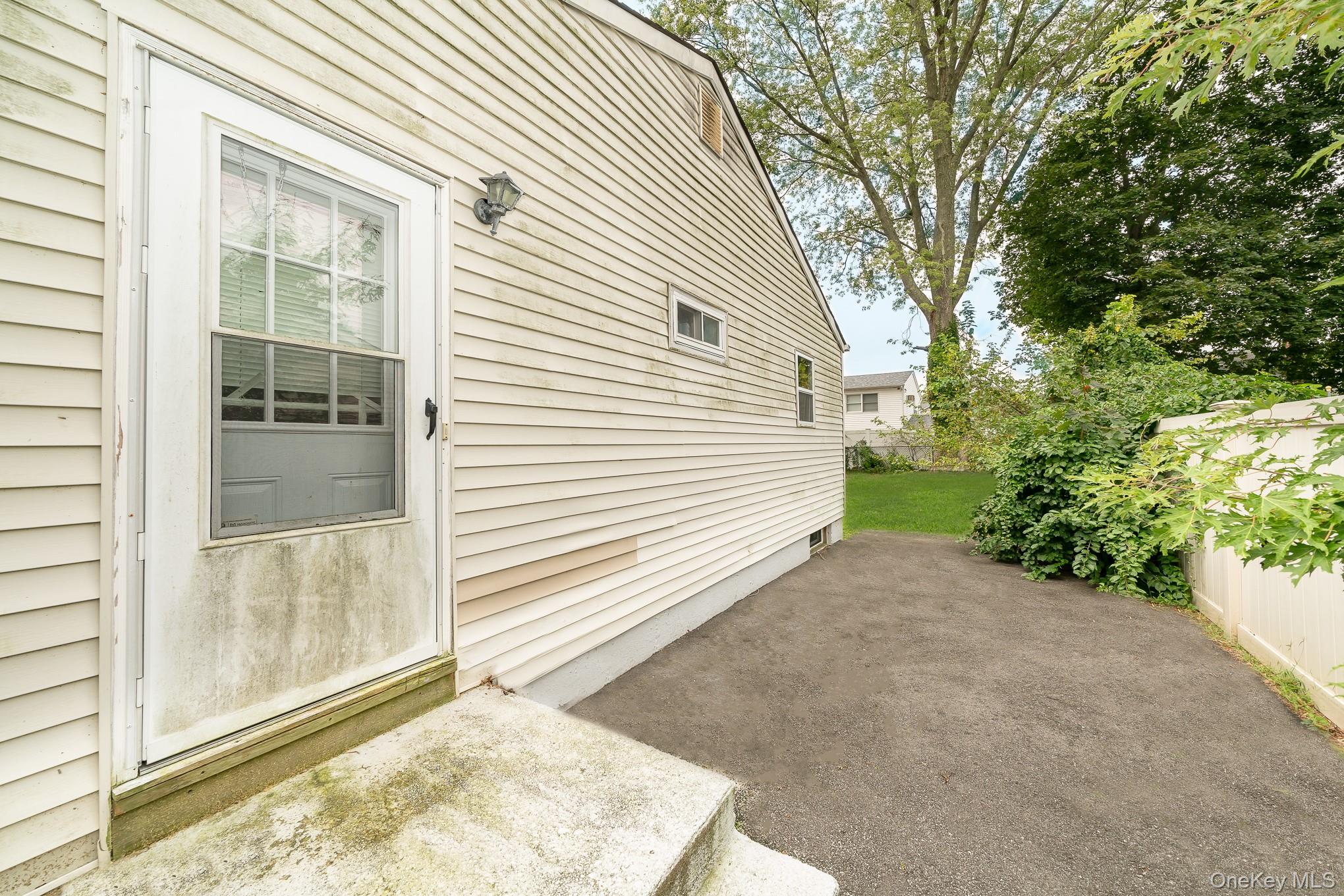 #7 photo, 1038 Manor Lane, サフォーク郡 Bay Shore , NY 11706