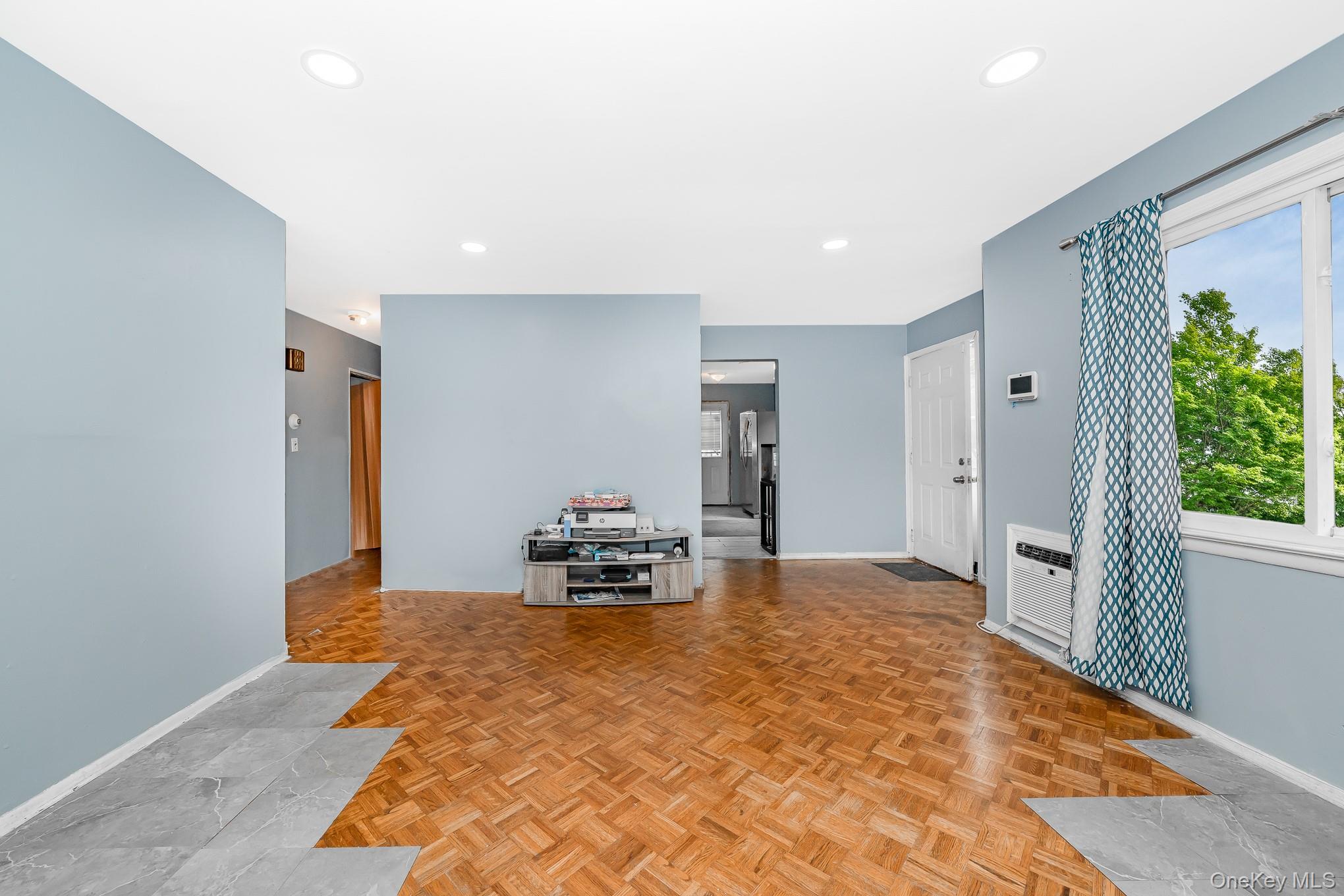 #9 photo, 1038 Manor Lane, サフォーク郡 Bay Shore , NY 11706