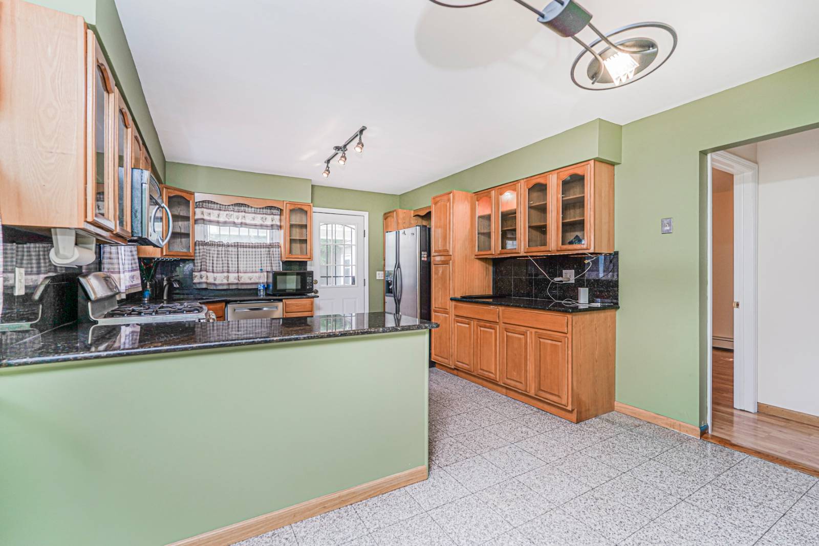 #11 photo, 21 Elizabeth Ave., Staten Island , NY 10310