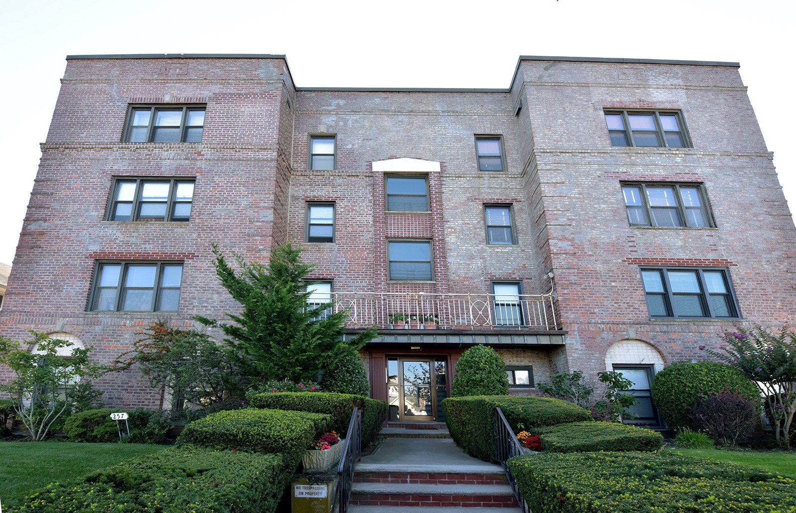 #3 photo, 257  Beach 128 Street, #2 B, クイーンズ区 Belle Harbor , NY 11694