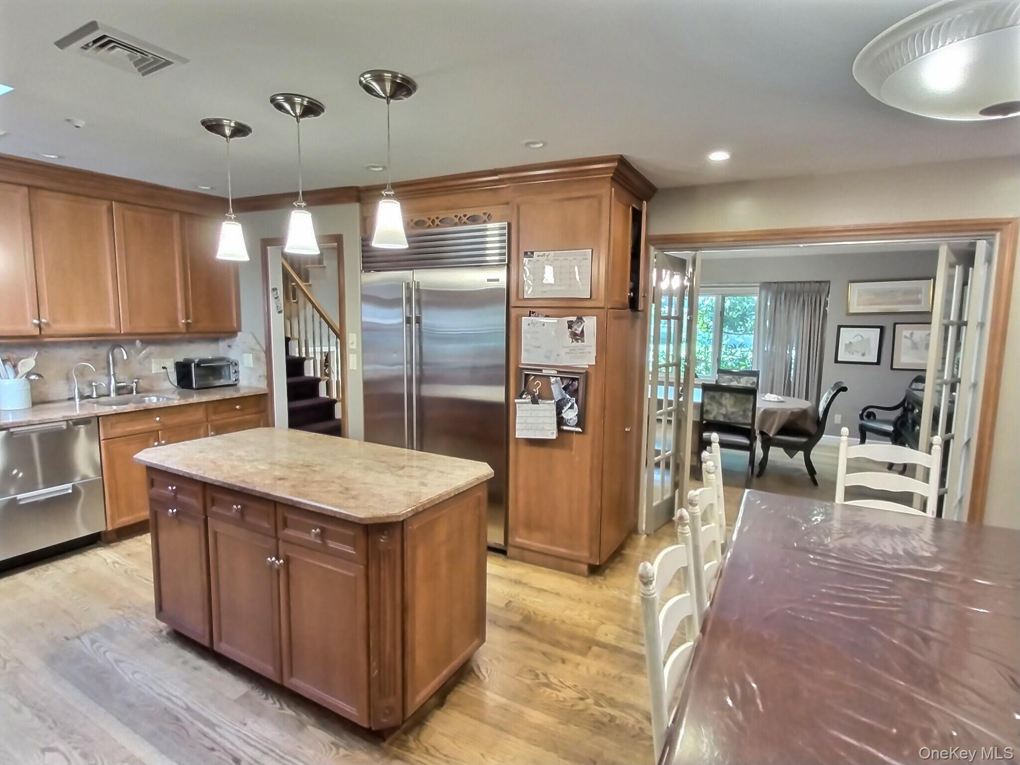 #11 photo, 467 Susan Court, West Hempstead , NY 11552