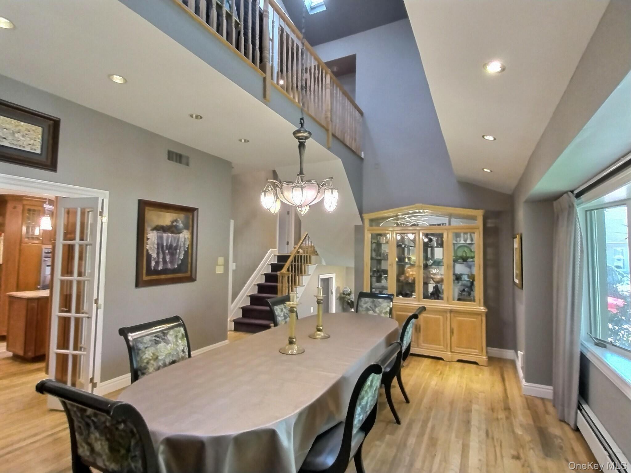 #7 photo, 467 Susan Court, West Hempstead , NY 11552