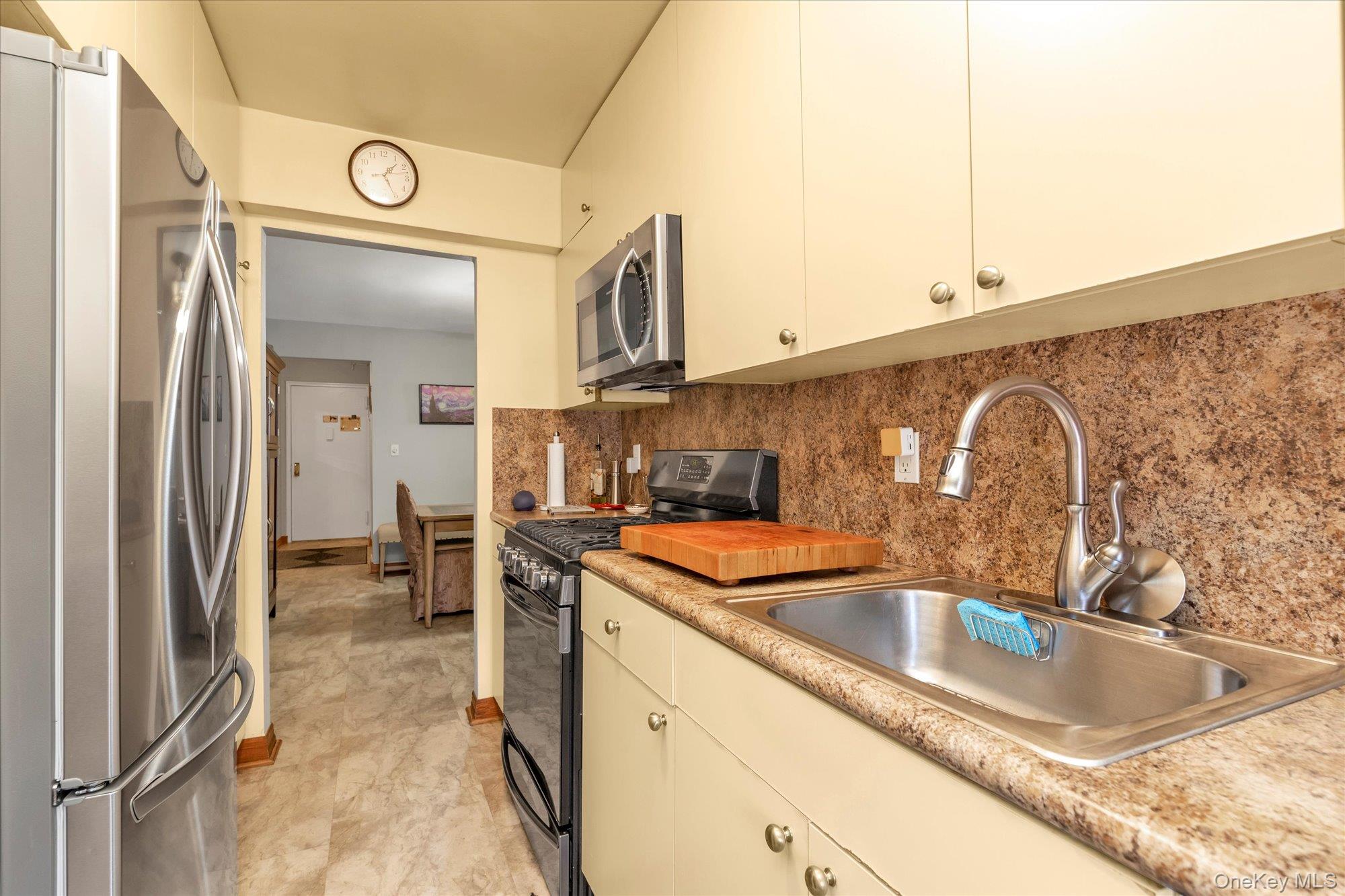 #10 photo, 333 Broadway, Long Beach , NY 11561