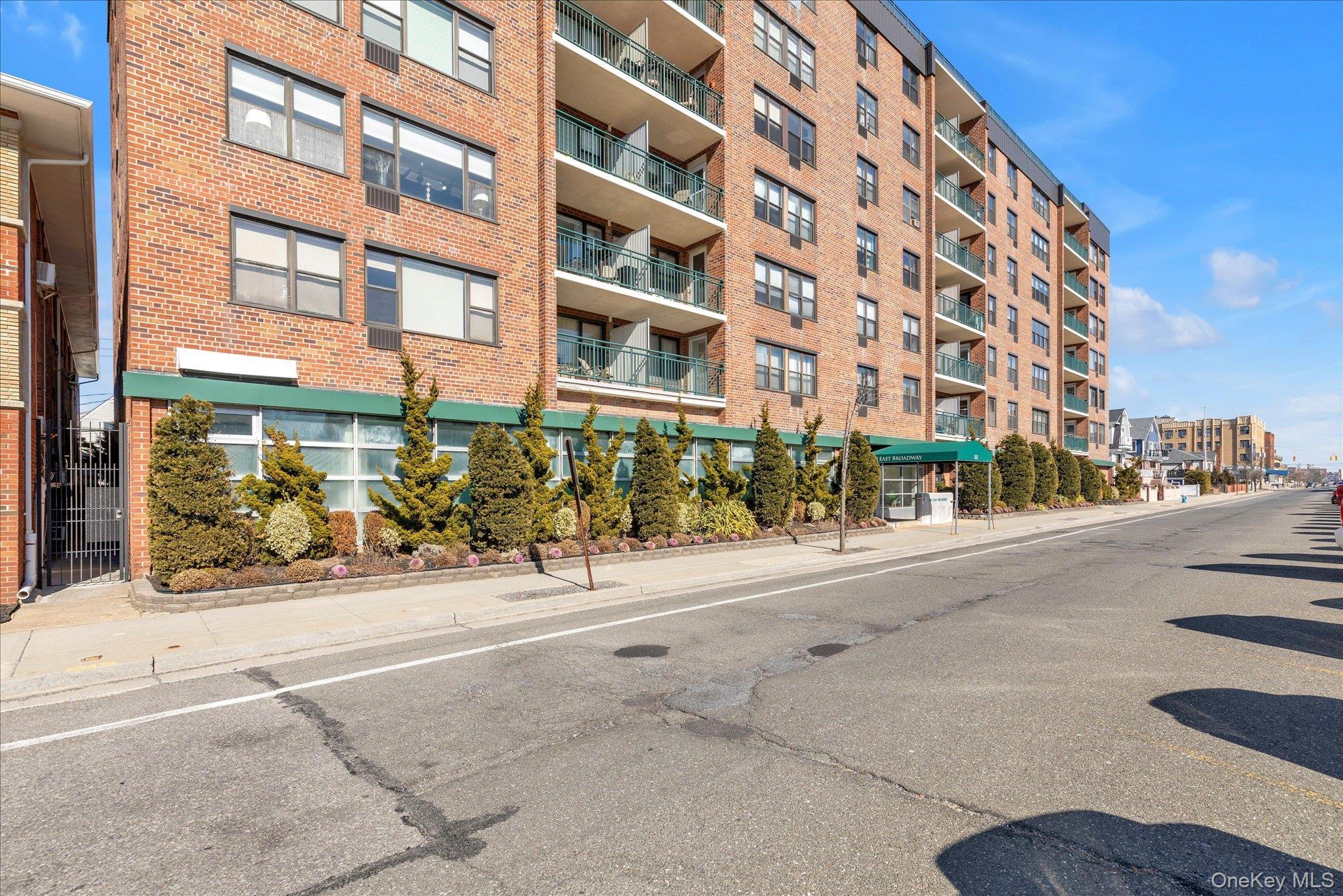 #18 photo, 333 Broadway, Long Beach , NY 11561