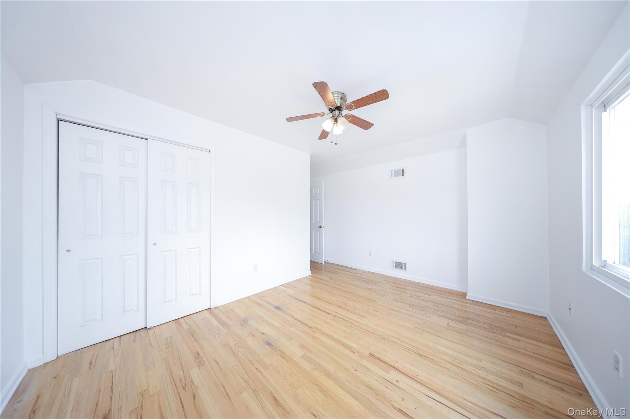 #18 photo, 139 KISWICK Street, Staten Island , NY 10306