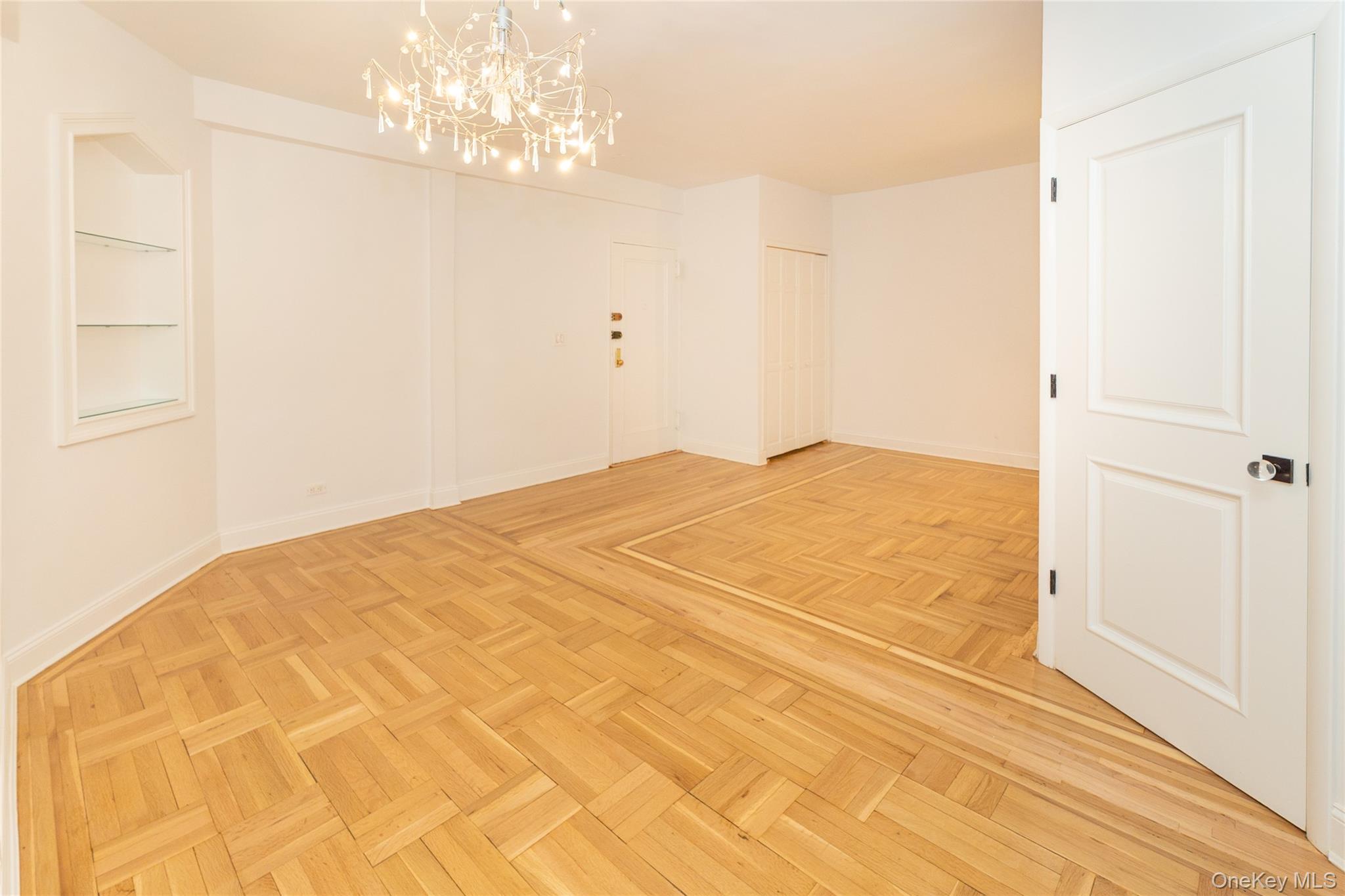 #14 photo, 41-09 41st Street, クイーンズ区 Sunnyside , NY 11104