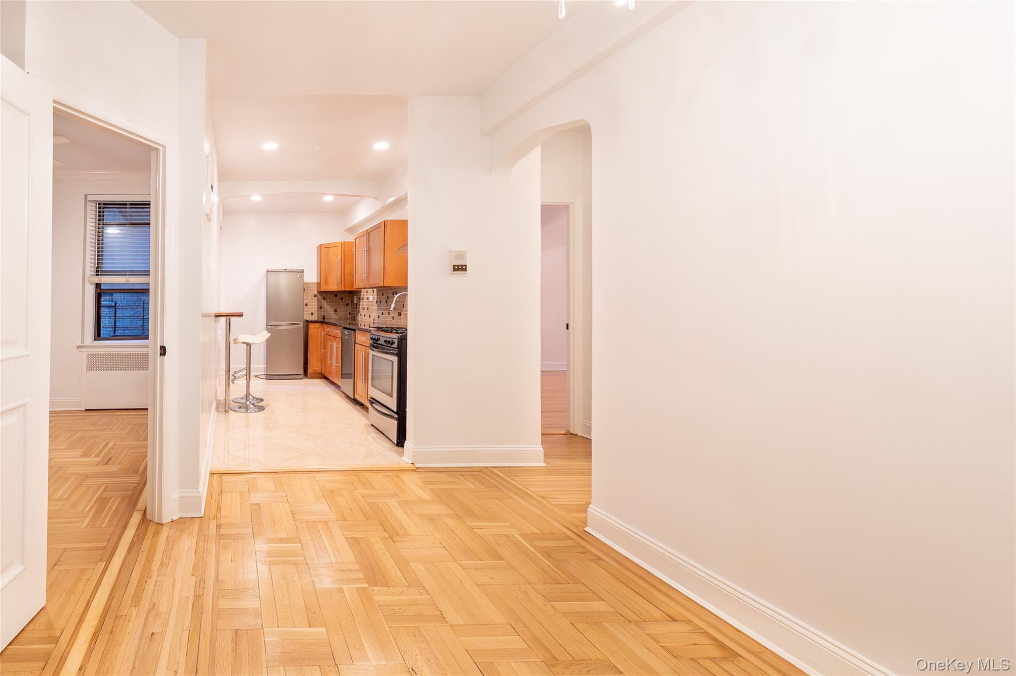 #16 photo, 41-09 41st Street, クイーンズ区 Sunnyside , NY 11104