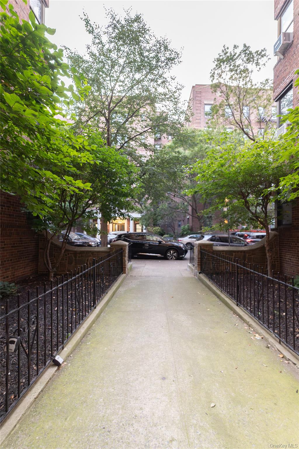 #3 photo, 41-09 41st Street, クイーンズ区 Sunnyside , NY 11104