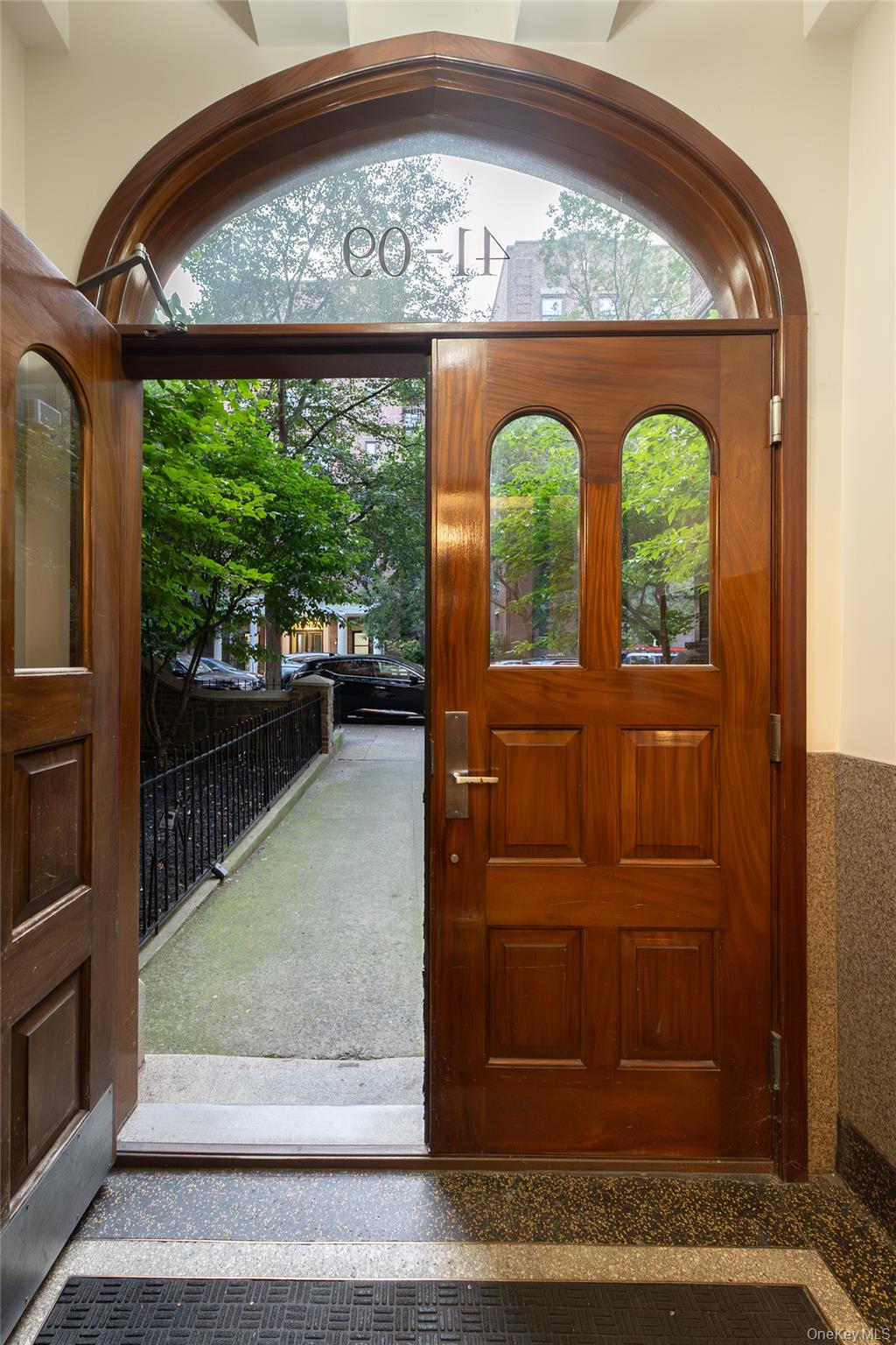 #6 photo, 41-09 41st Street, クイーンズ区 Sunnyside , NY 11104