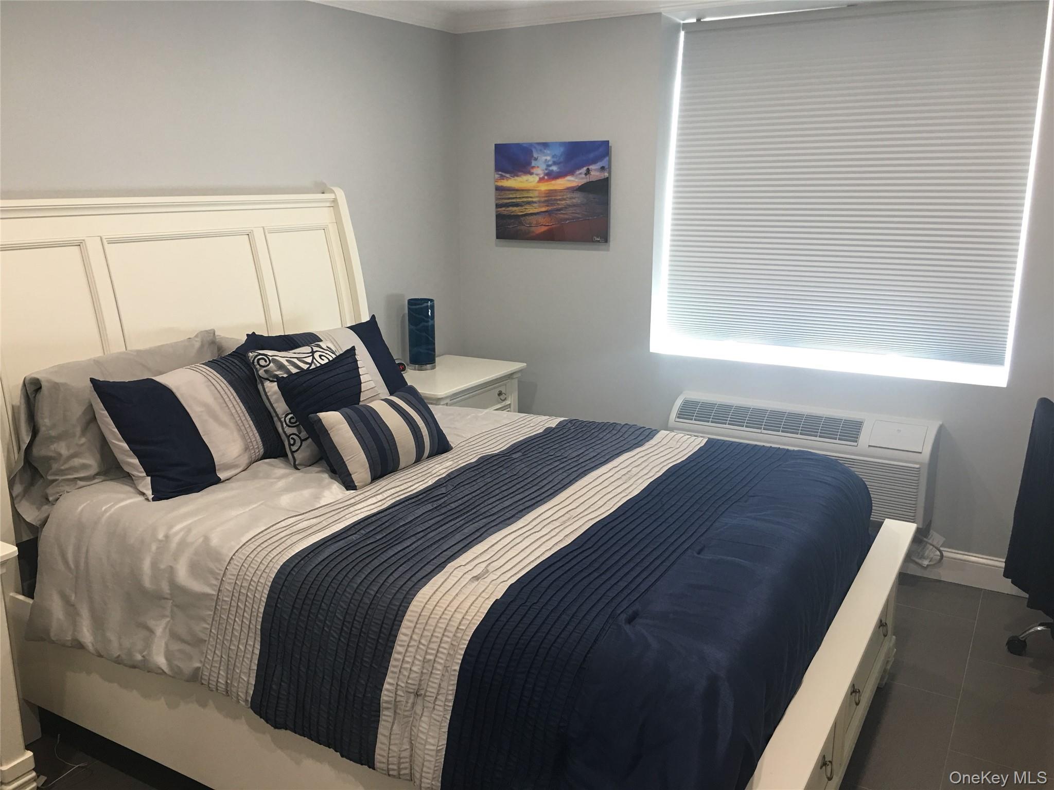 #7 photo, 450 W Broadway, ナッソー郡 Long Beach , NY 11561