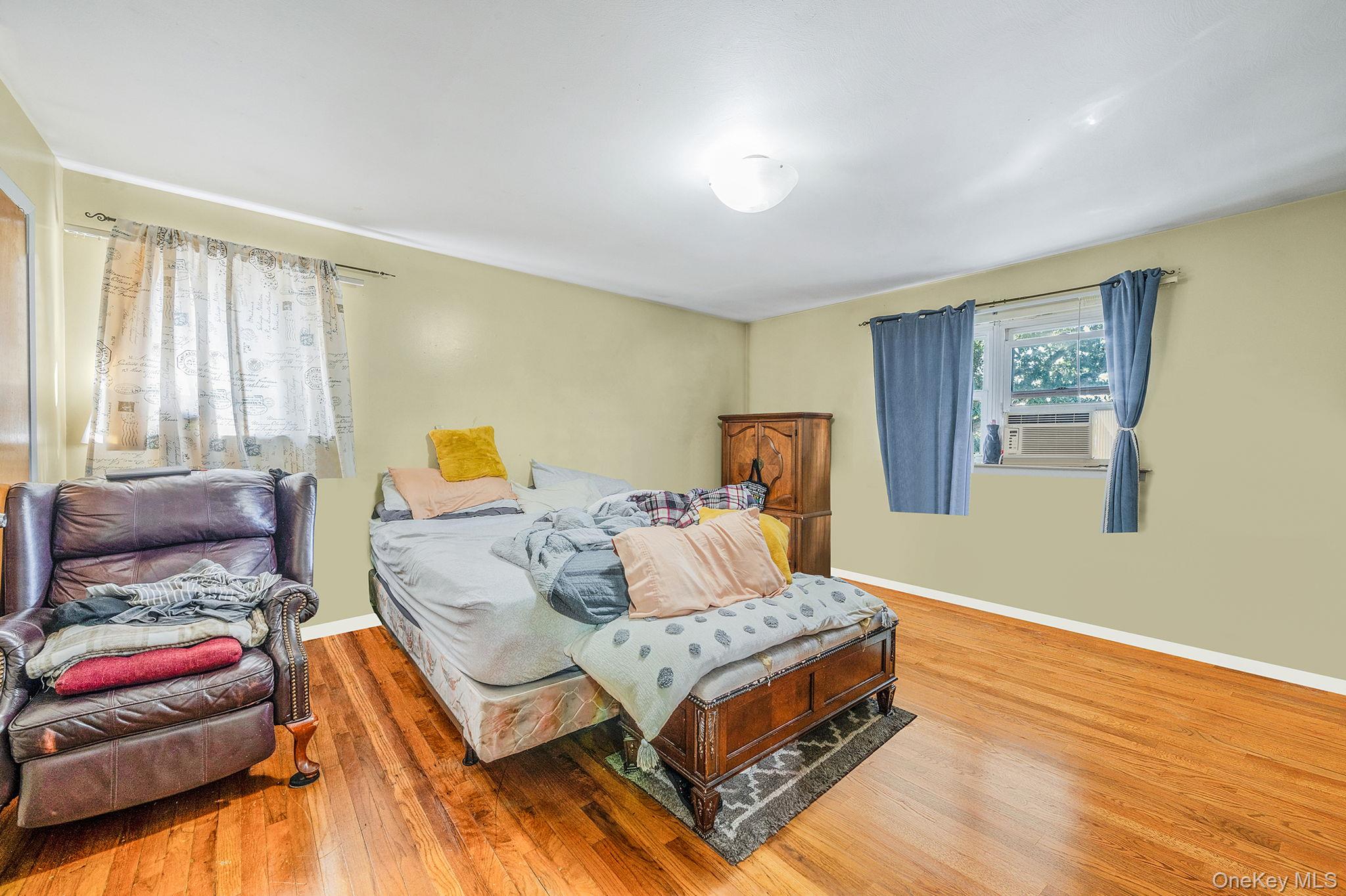 #16 photo, 23 Caroline Court, North Babylon , NY 11703