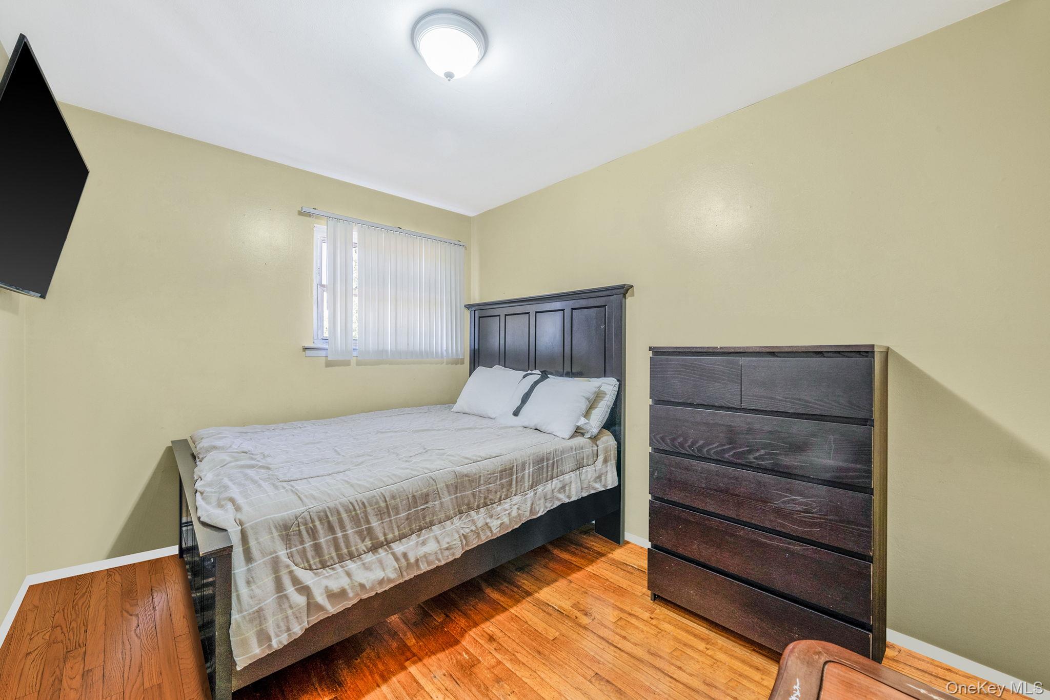 #18 photo, 23 Caroline Court, North Babylon , NY 11703