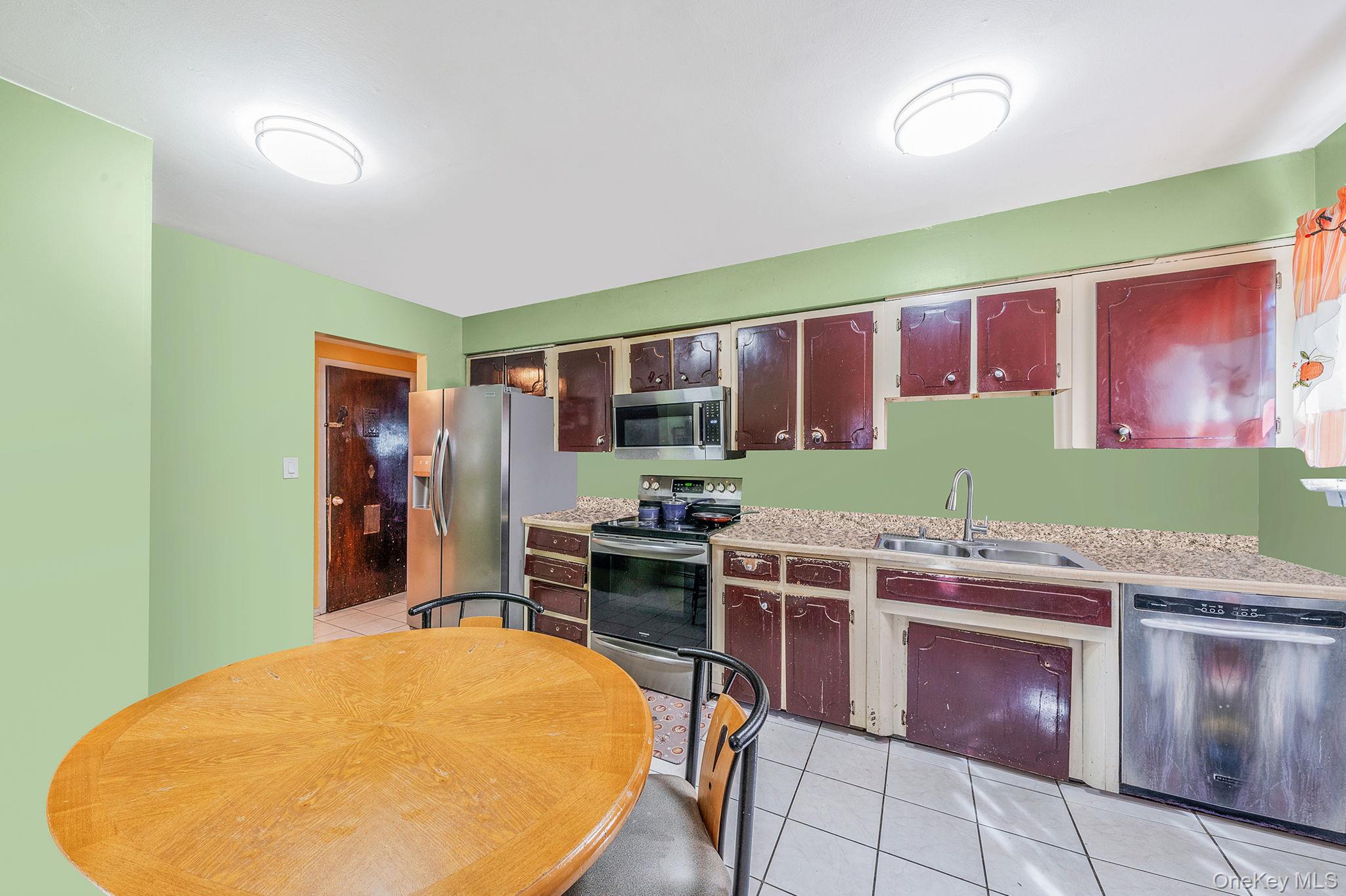 #8 photo, 23 Caroline Court, North Babylon , NY 11703